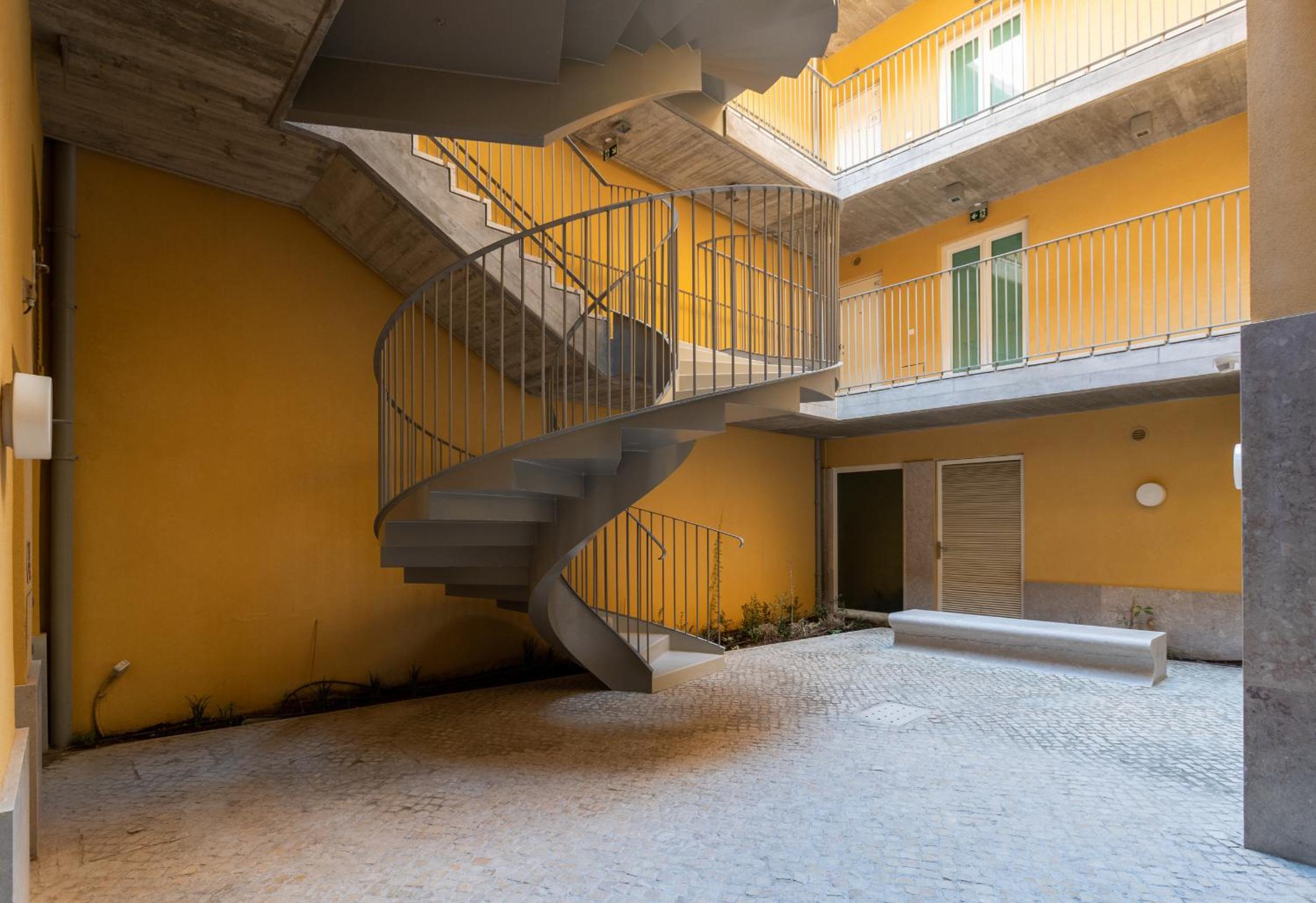 Duplex Apartment - Photo 15