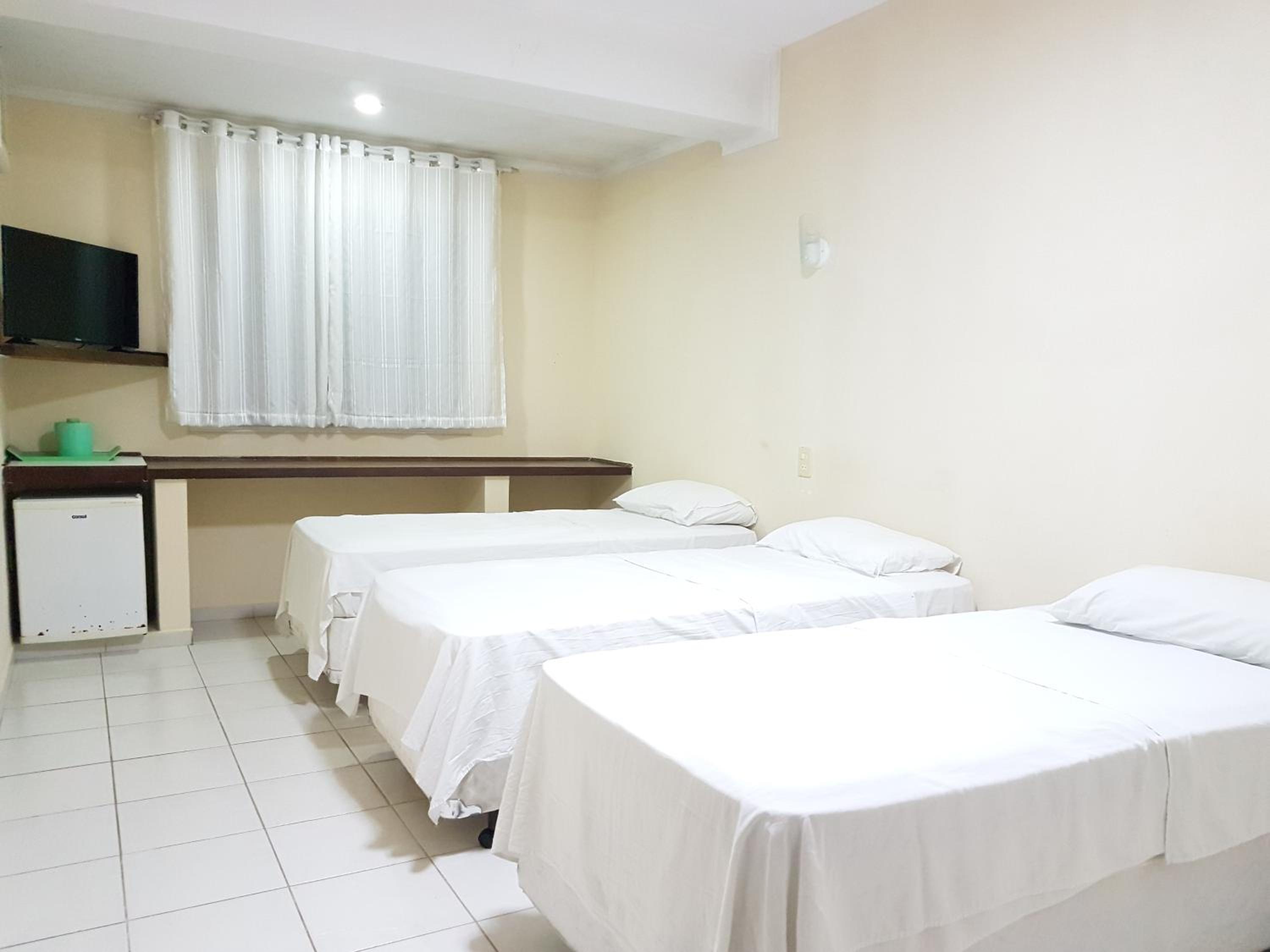 Triple Room (3 Single beds) photo 2