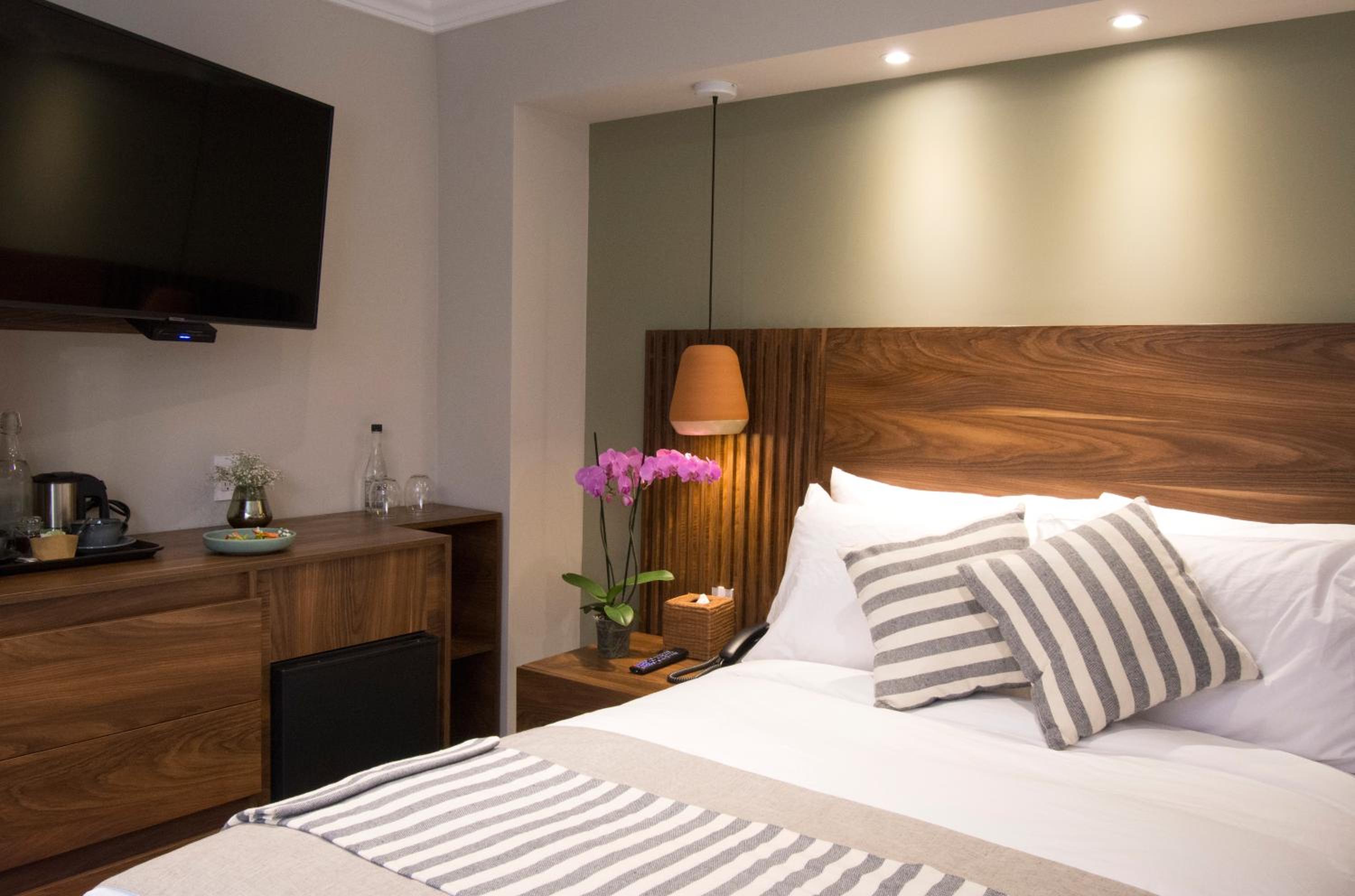 Standard Queen Room - Photo 1