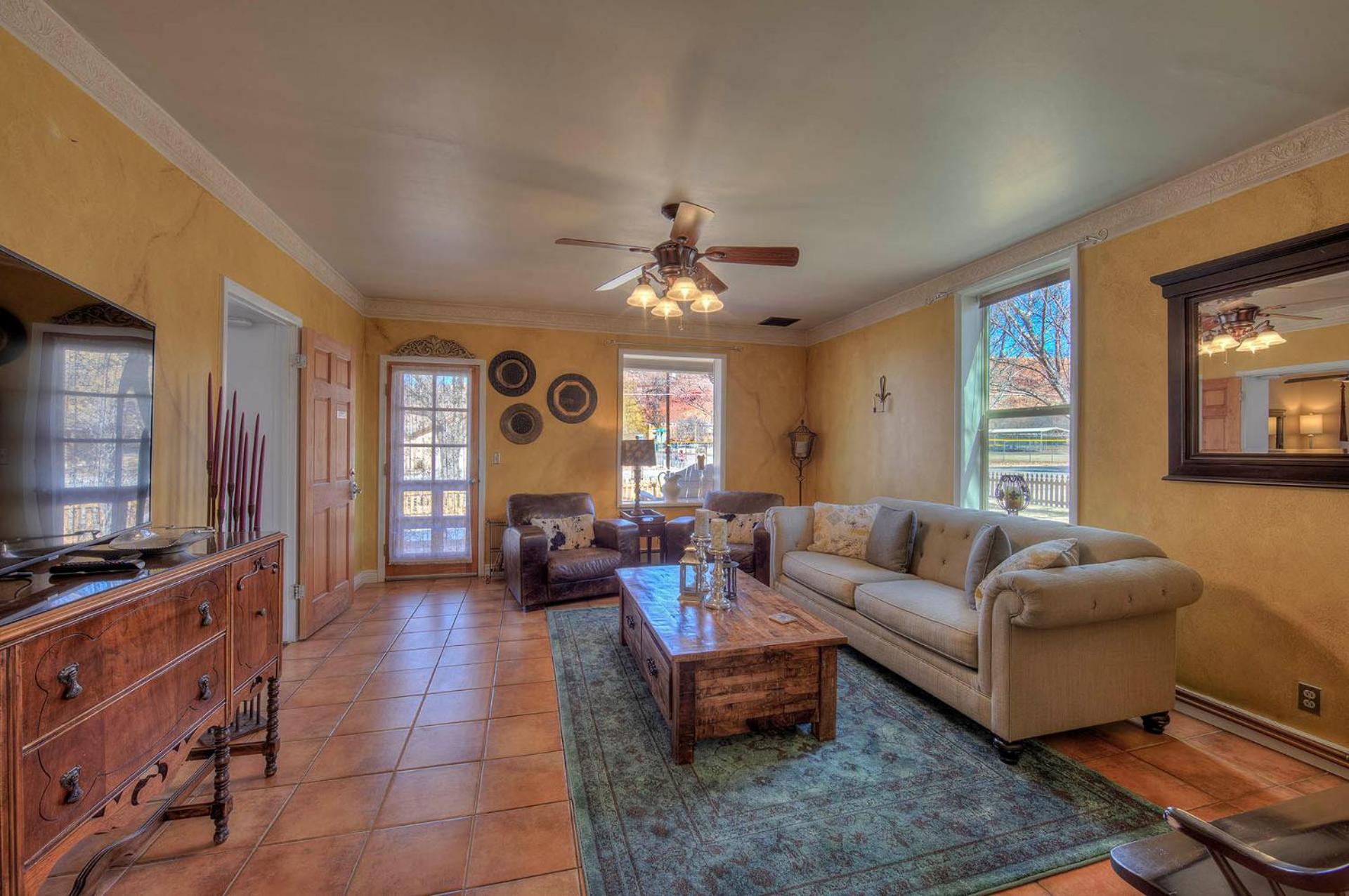 Four-Bedroom House photo 1