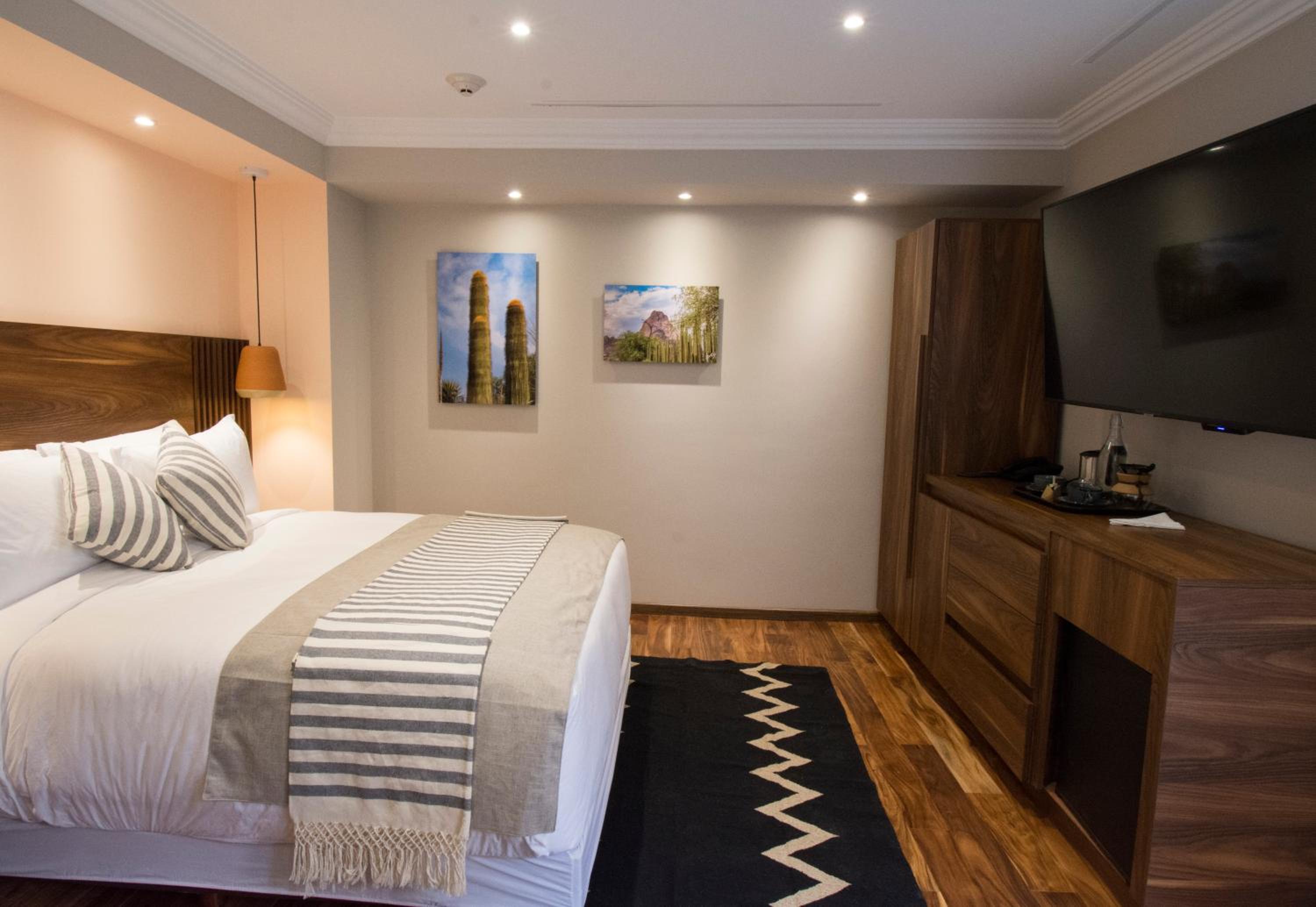 Deluxe Double Room - Photo 5