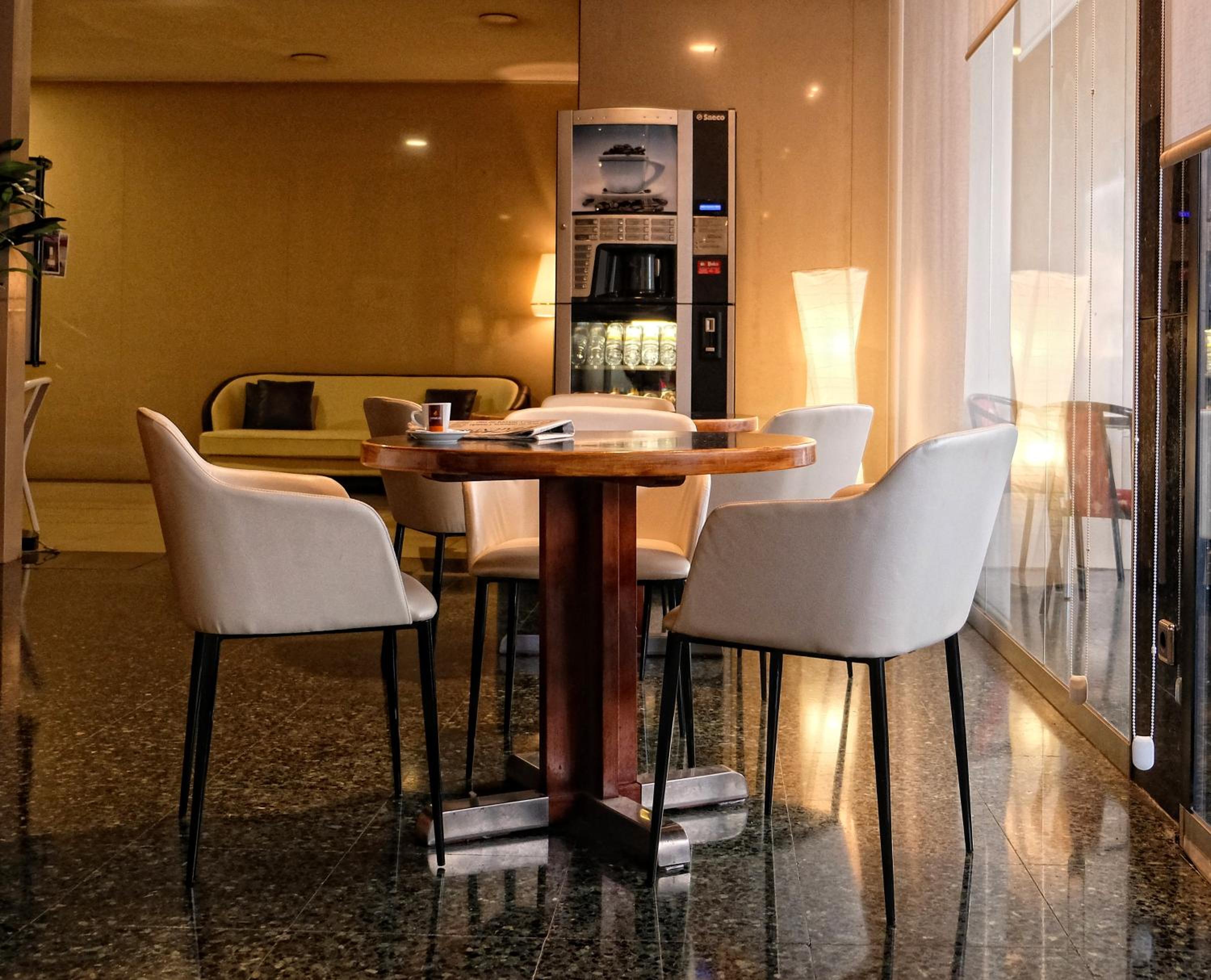 Triple Room - Photo 8