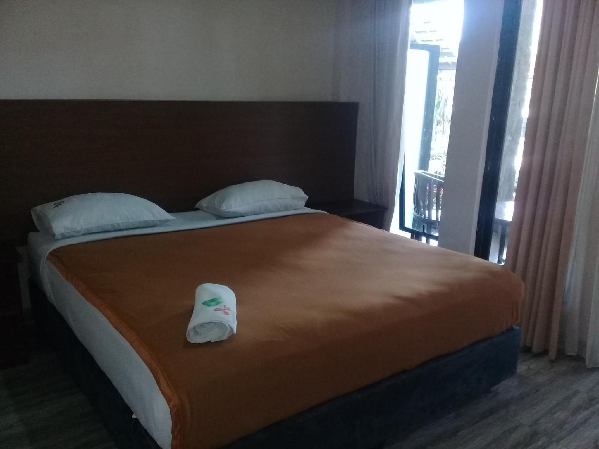 Standard Double Room - Photo 3