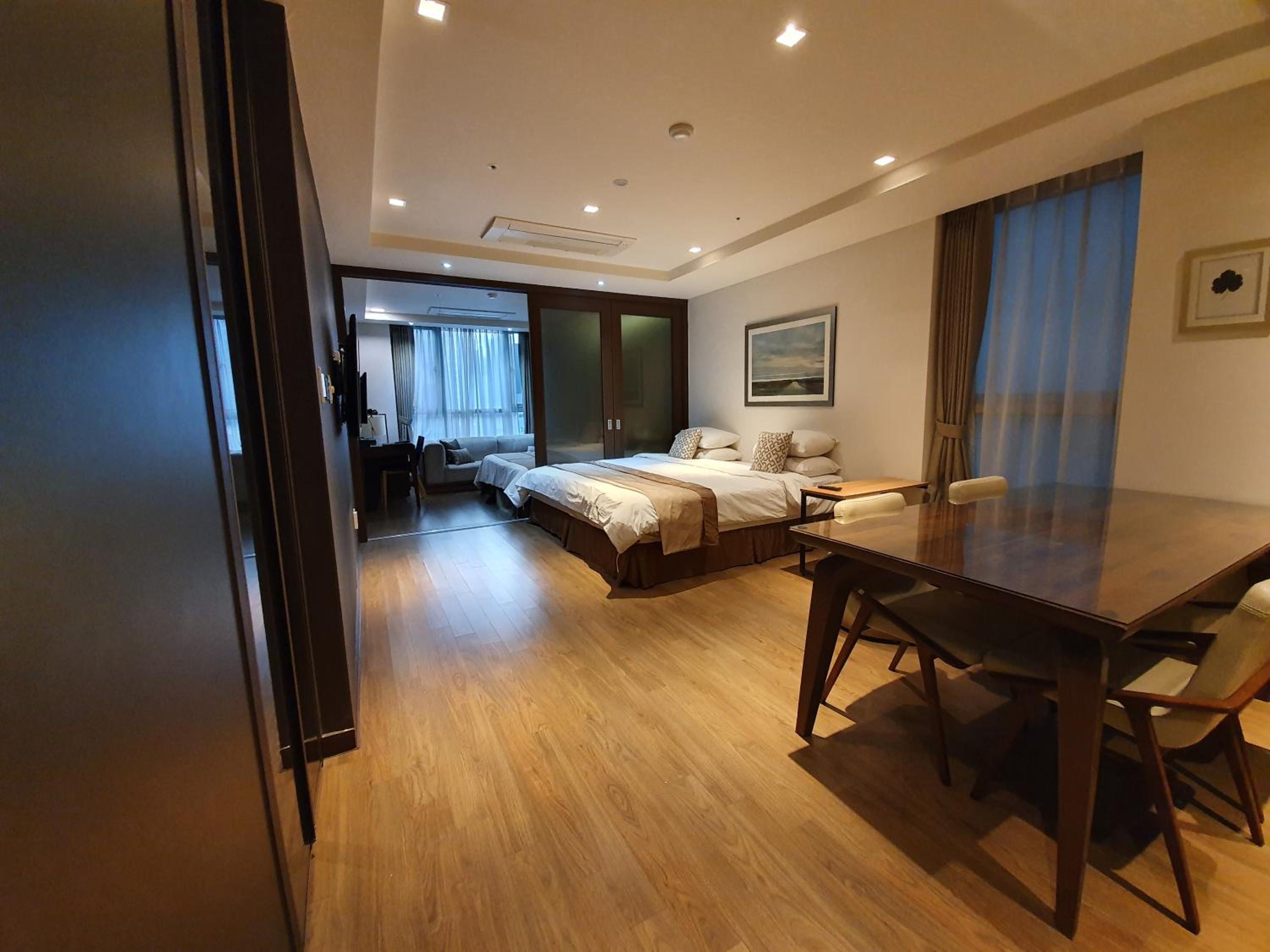 Family Suite photo 2