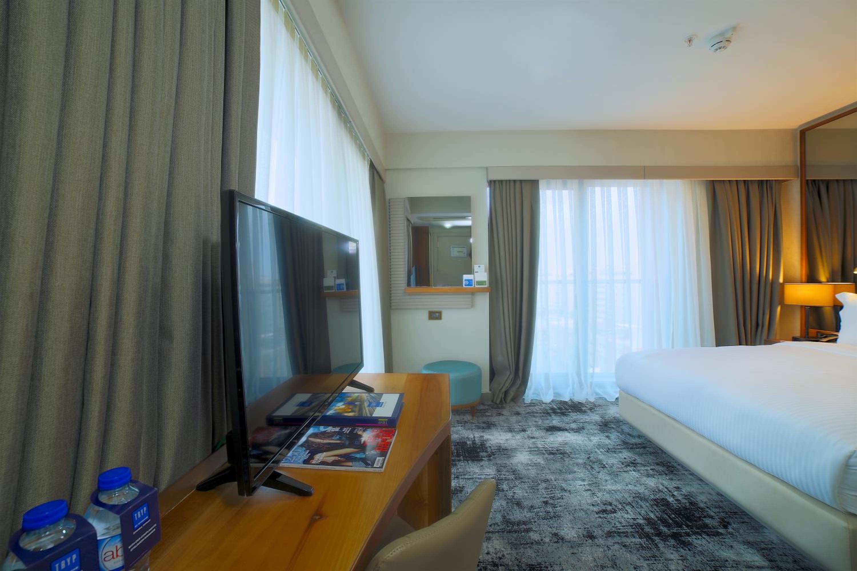 Deluxe Double Room - Non-Smoking