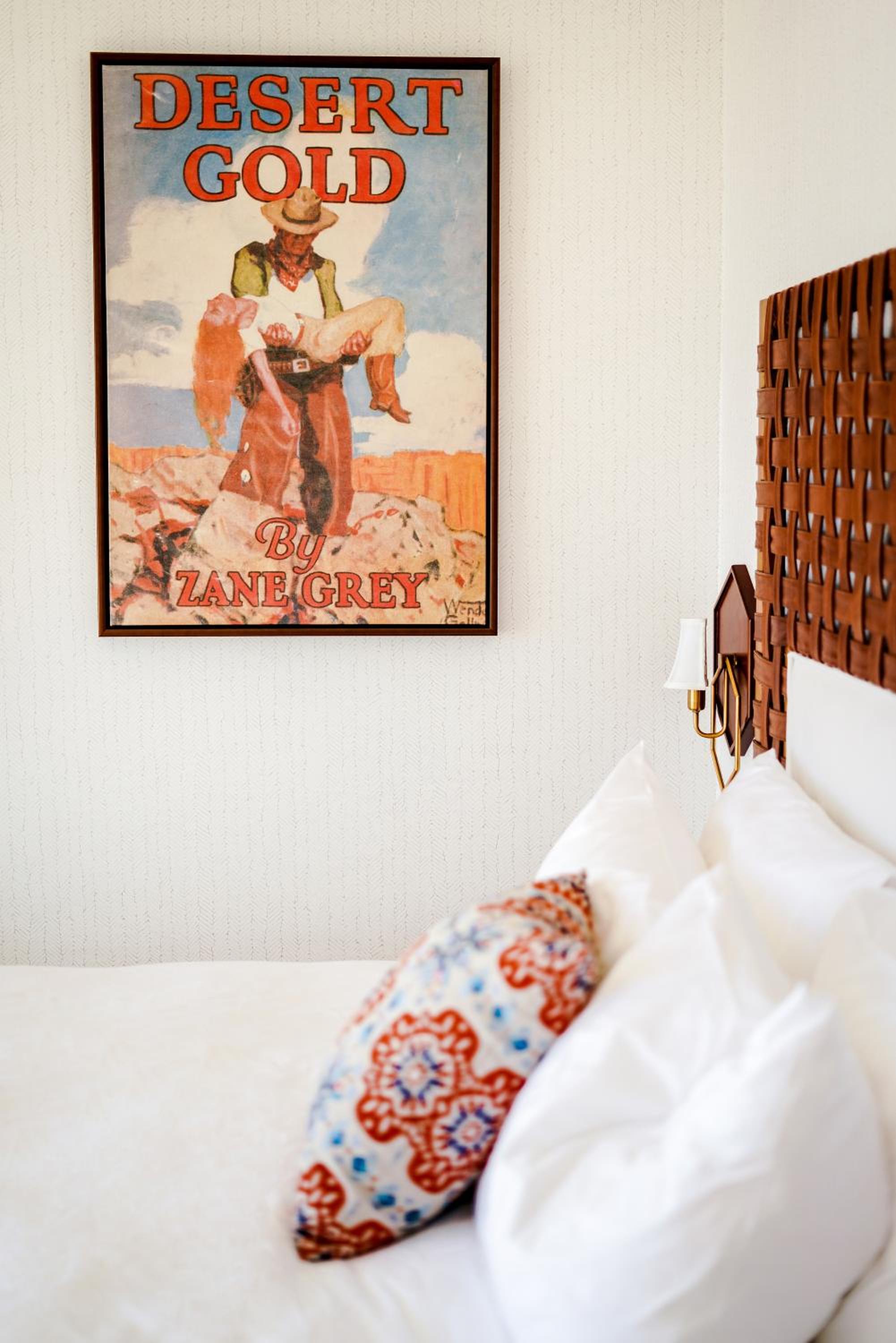 King Suite with Ocean View - Photo 13