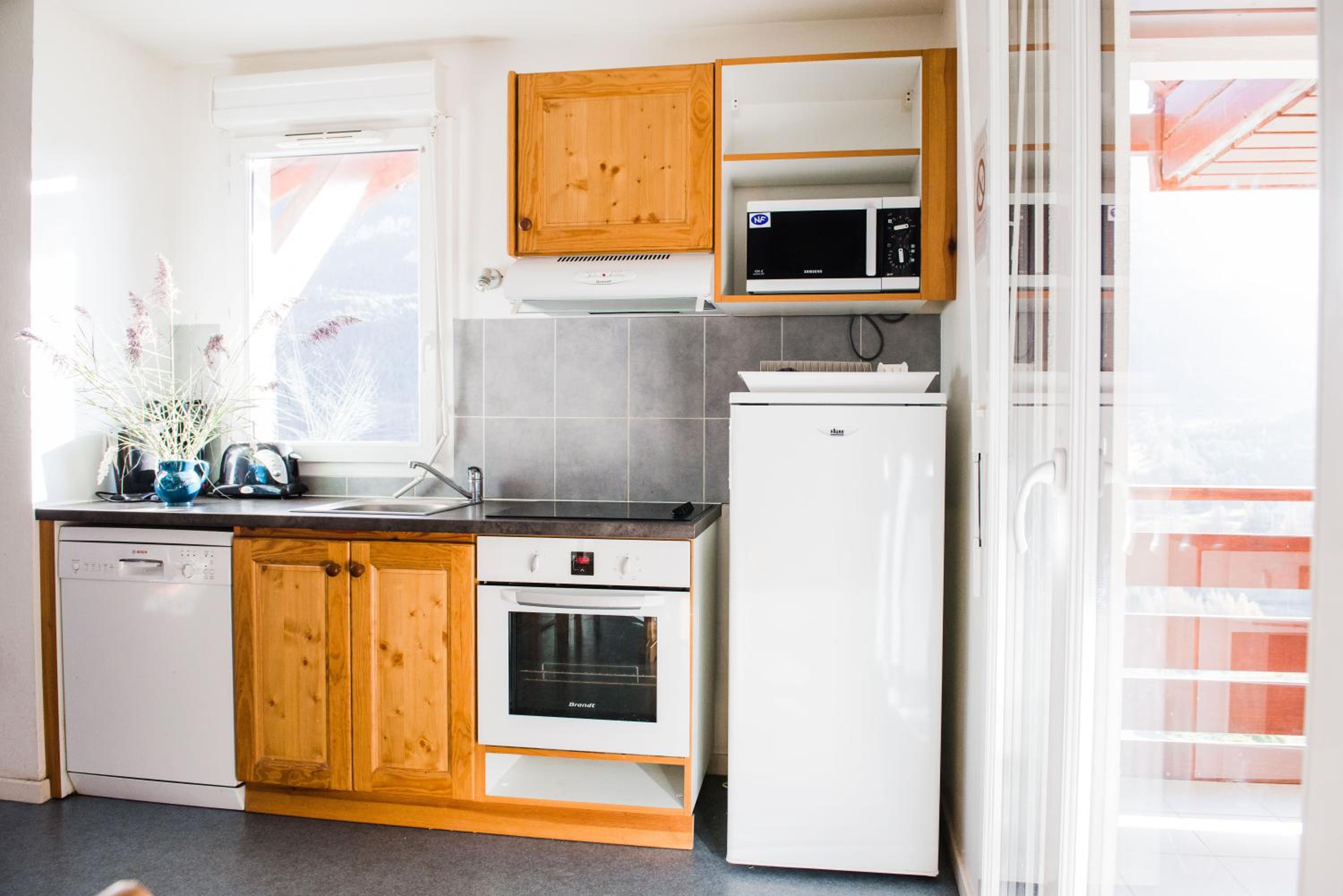 Apartment (10 Adults) - Photo 11