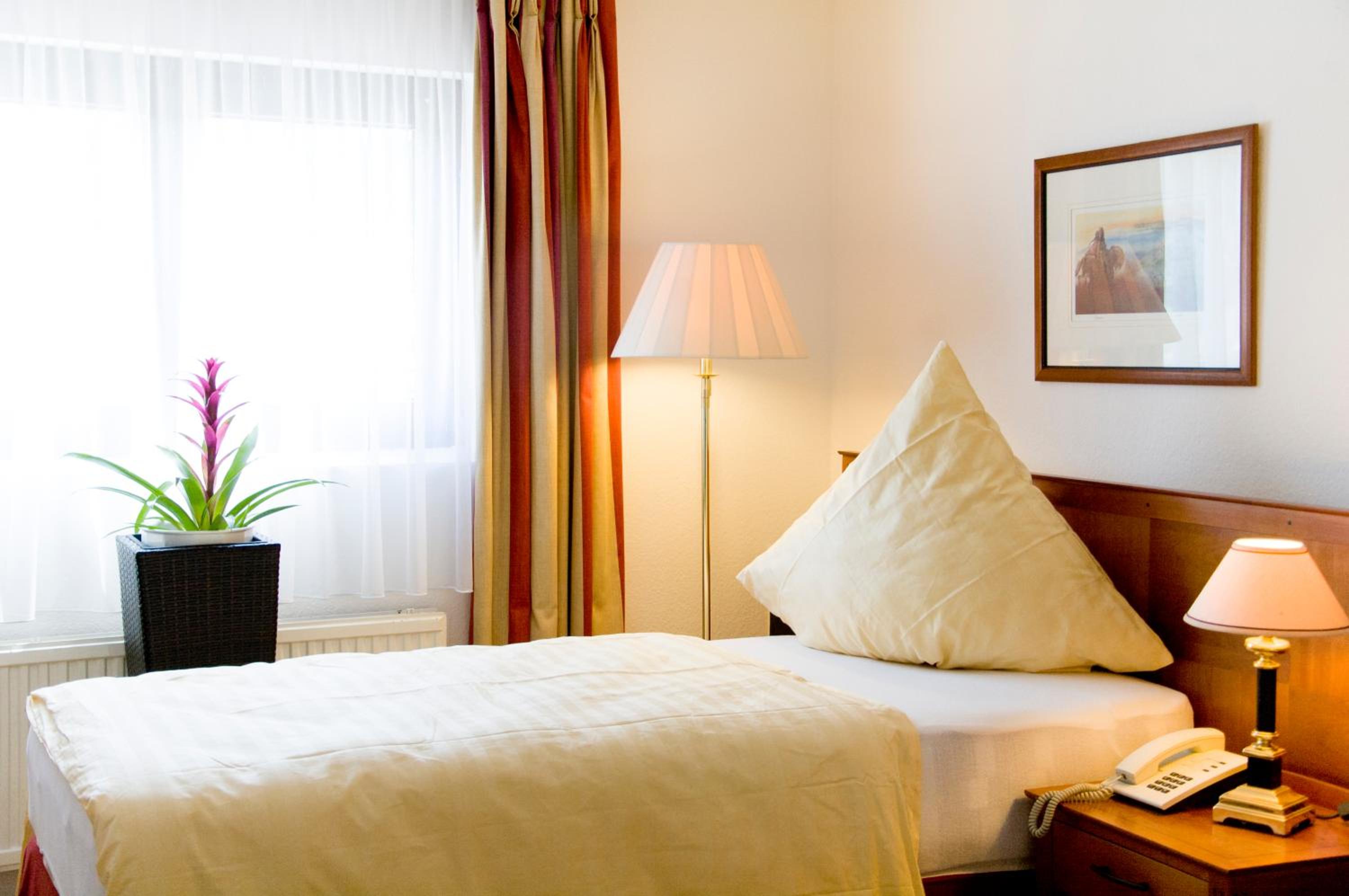 Double or Twin Room - Photo 1