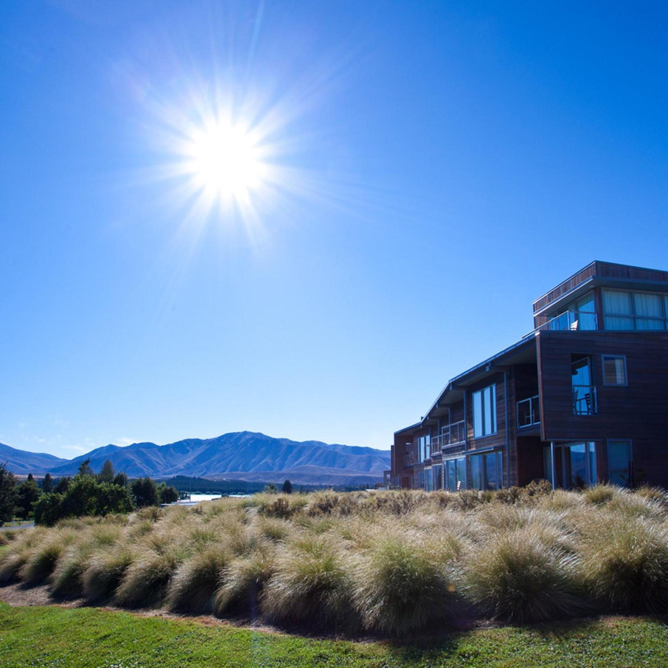 Two-Bedroom Suite With Mountain View - Photo 7