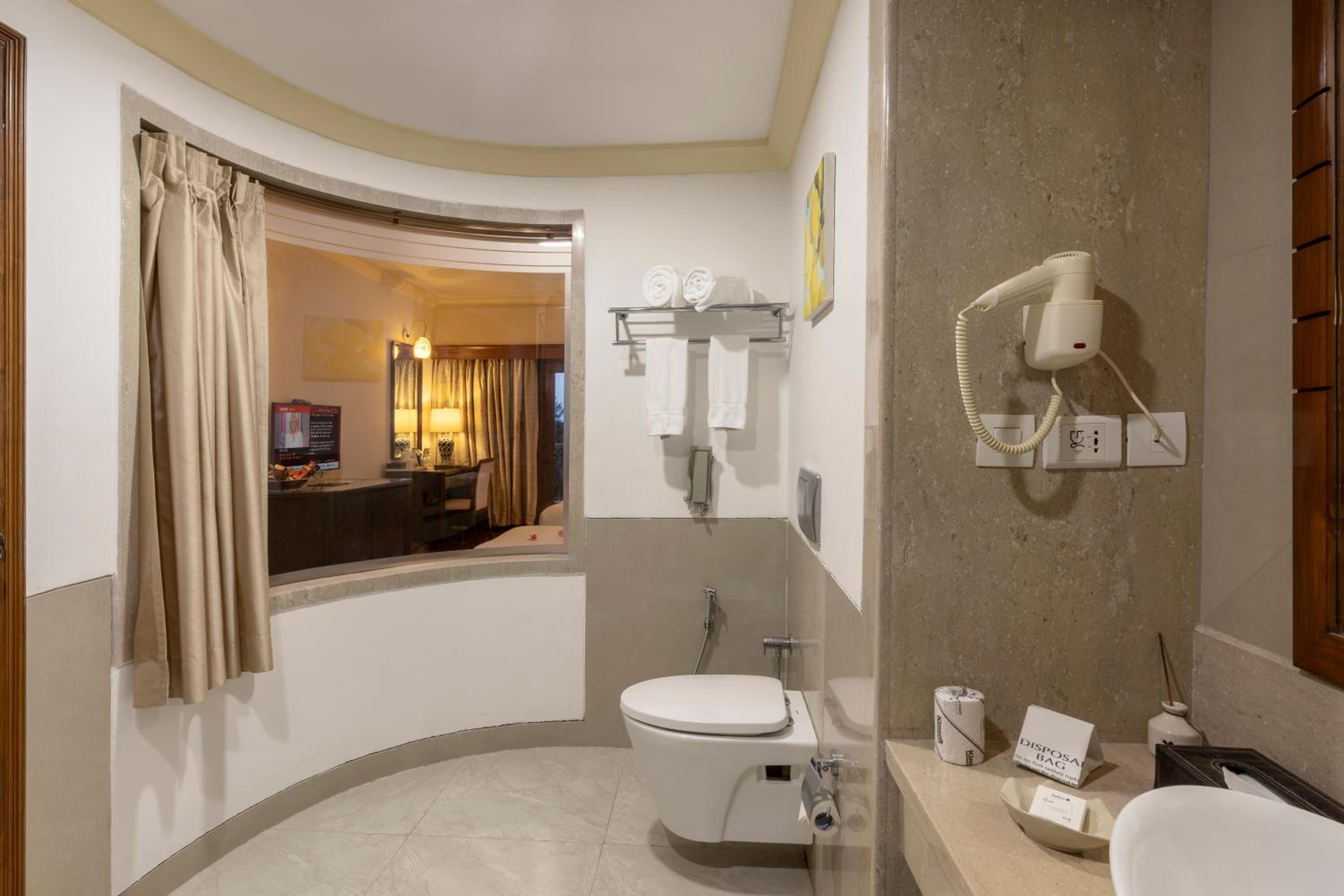 Superior room with Balcony - 10% Discount of Food & Soft Beverages and SPA - Photo 11