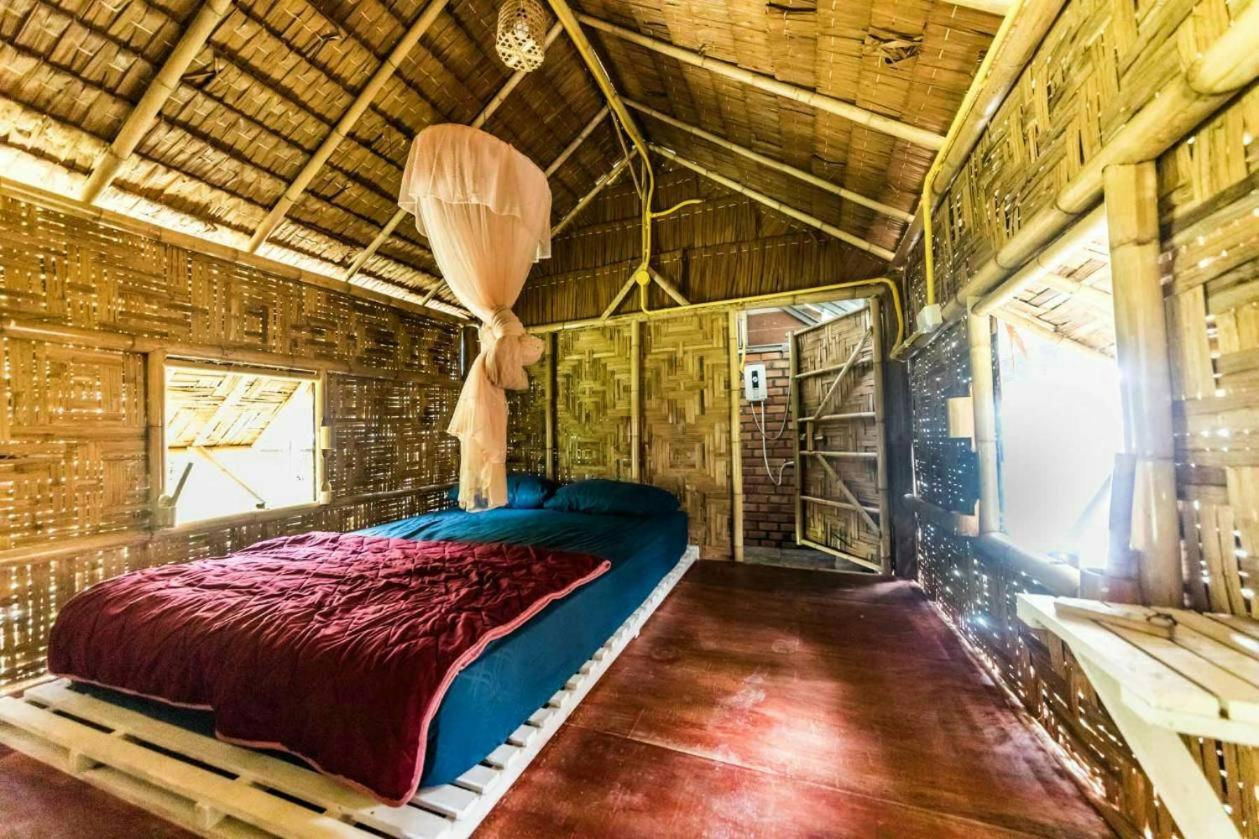 Bungalow with Fan - Photo 1