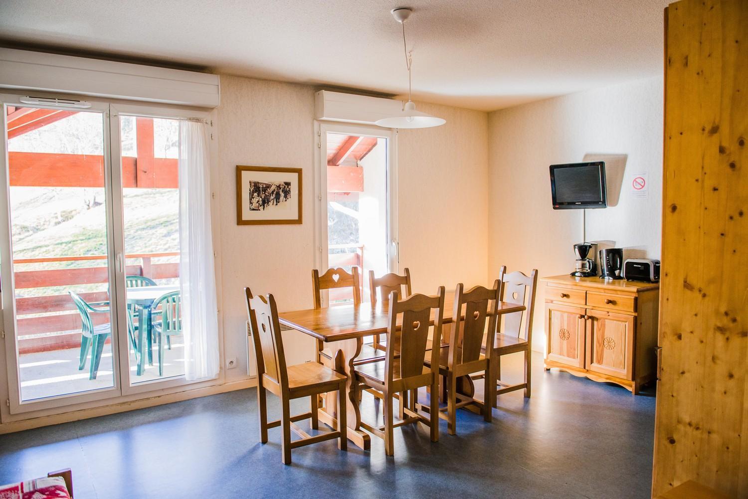 Duplex Apartment with Balcony - Photo 14