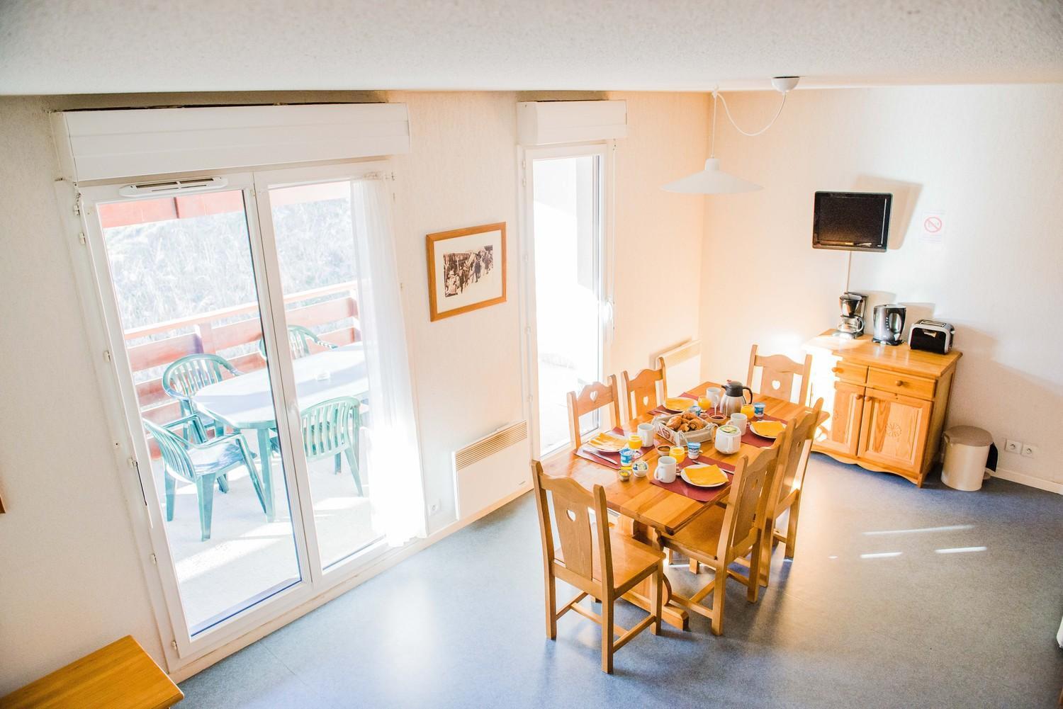 Duplex Apartment with Balcony - Photo 16