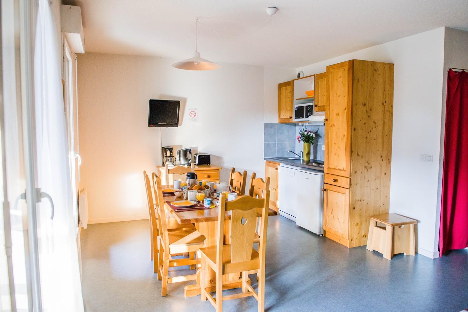 Duplex Apartment with Balcony - Photo 19