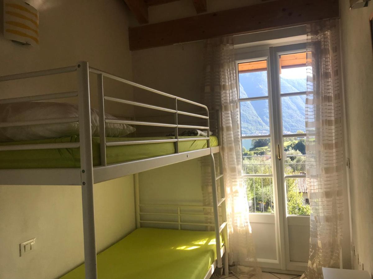 Three-Bedroom House on Three Floors photo 2