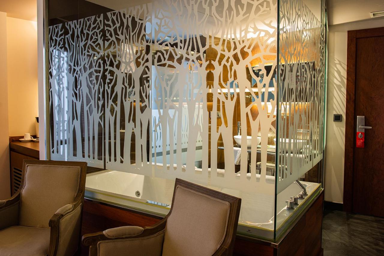 Junior Suite - Photo 16