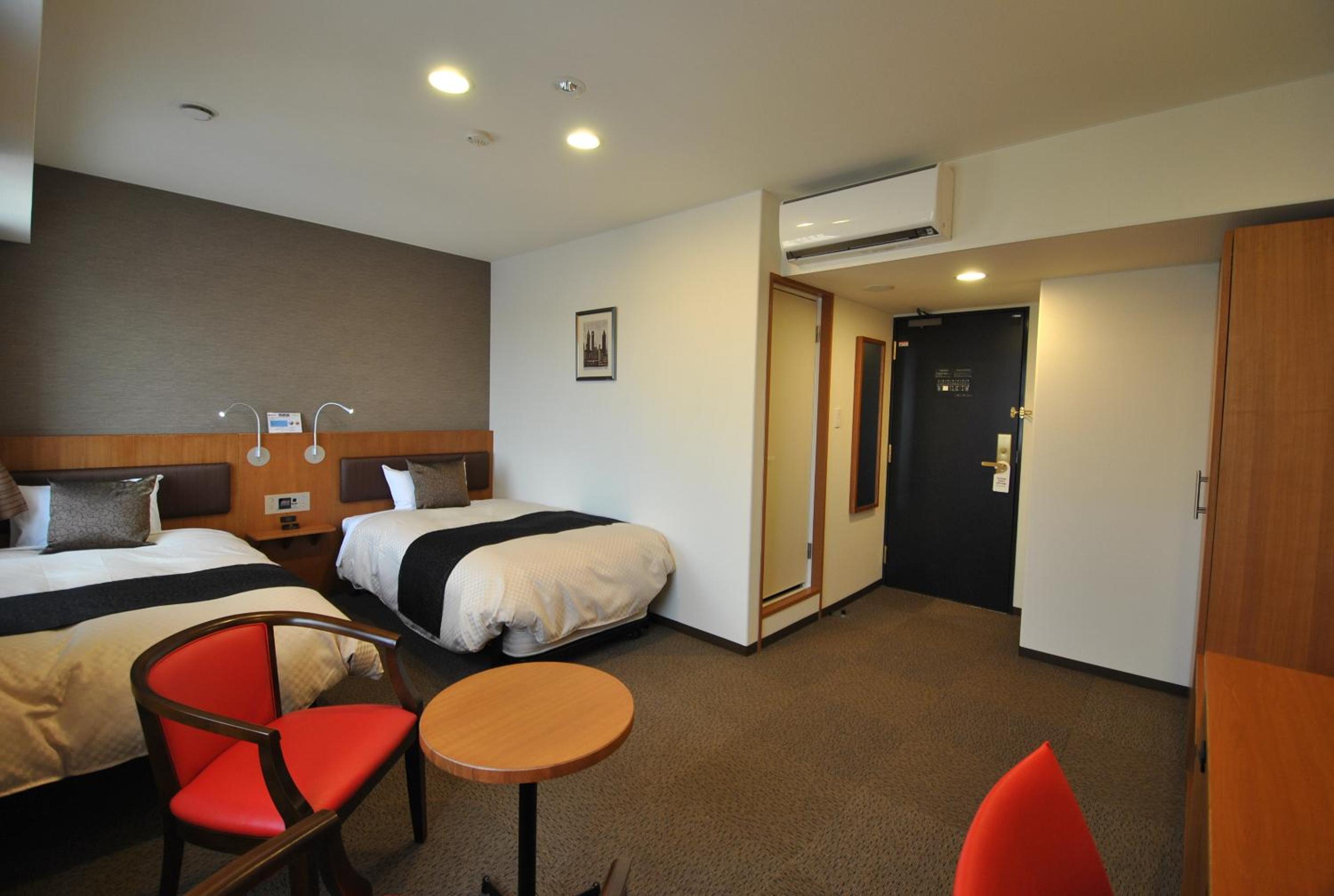 Twin Room - Smoking - Photo 1