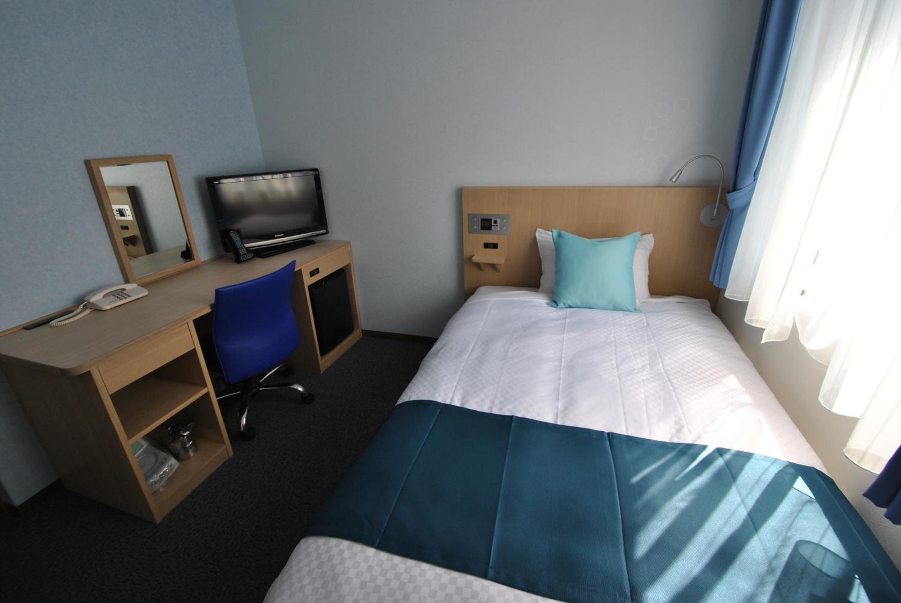 Single Room - Non-Smoking