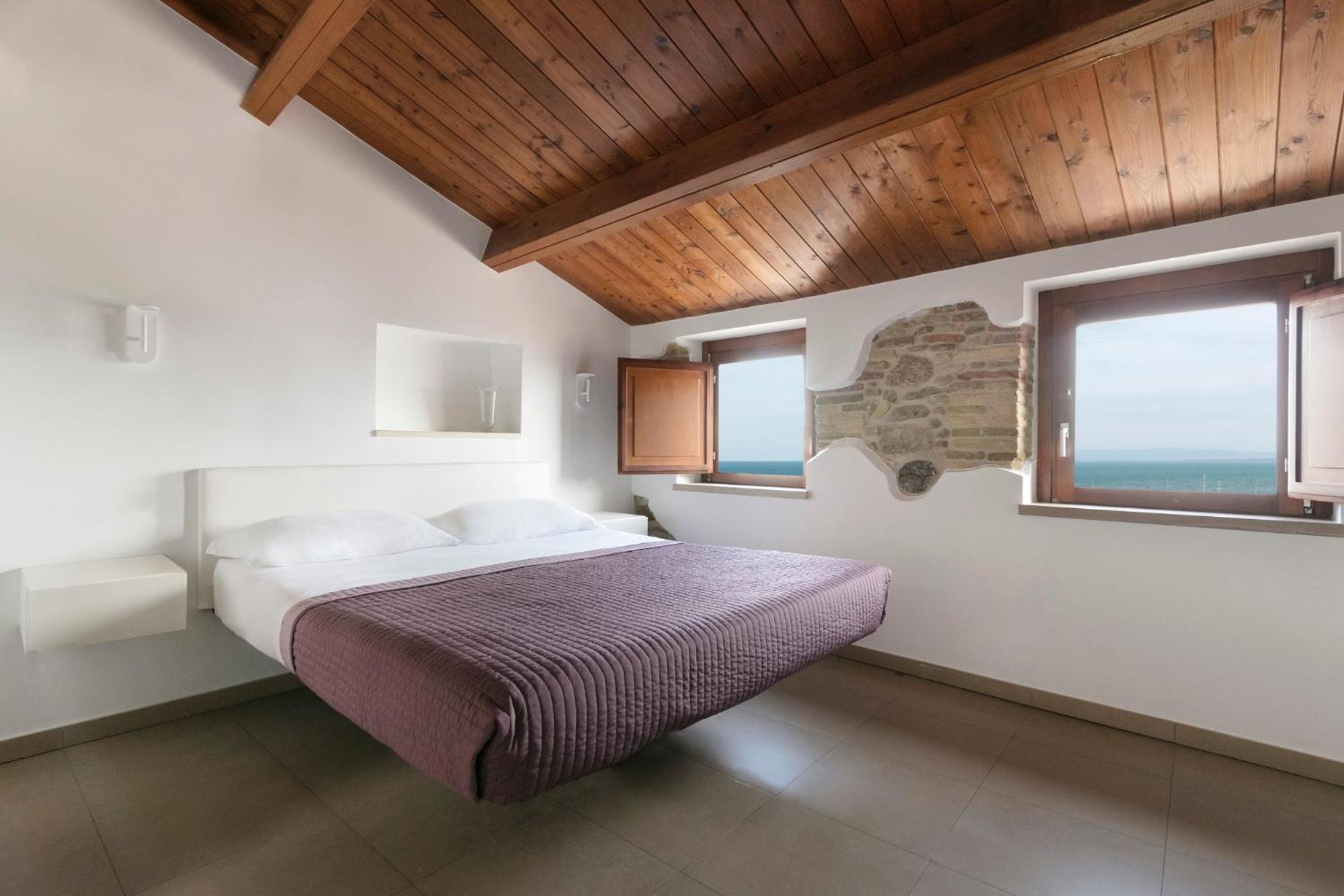 Luxury Double Room - Separate Building photo 2
