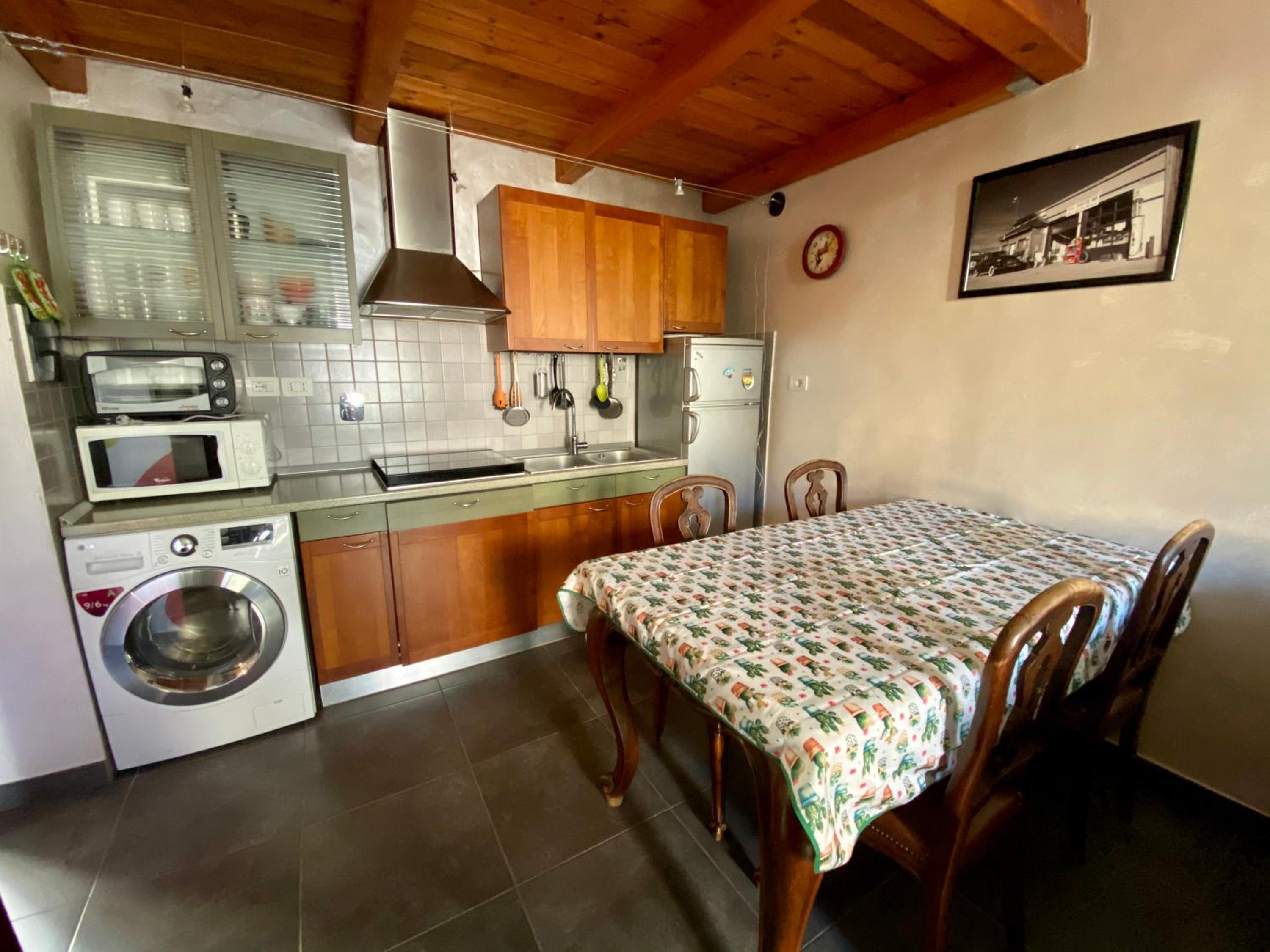 Apartment - Photo 16