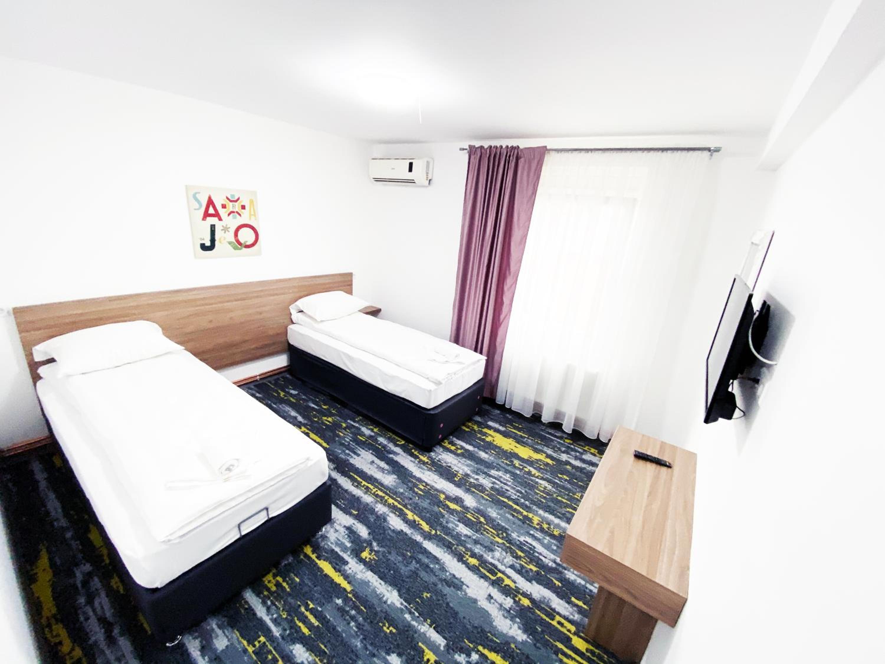 Double Room - Photo 6