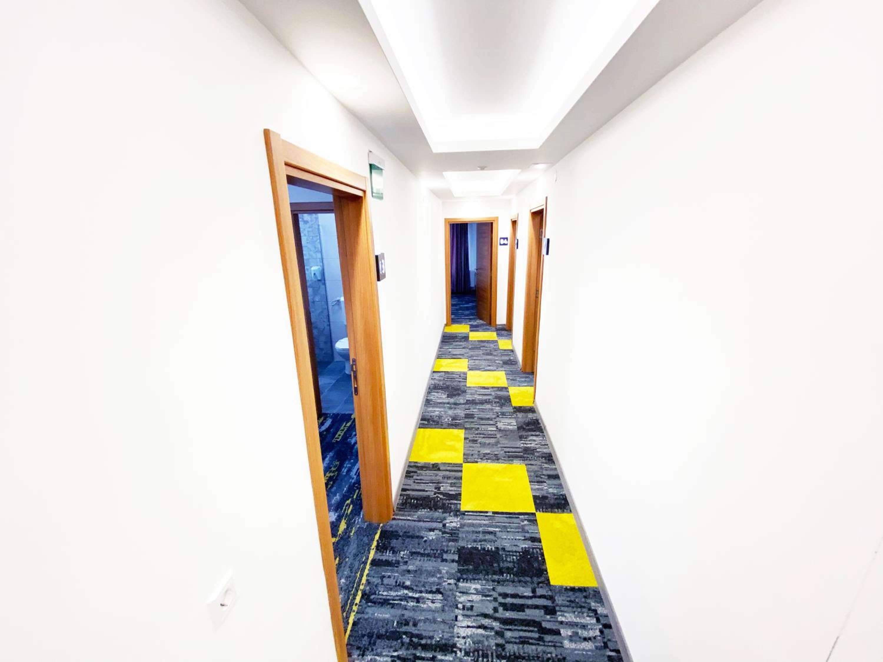 Double Room - Photo 11