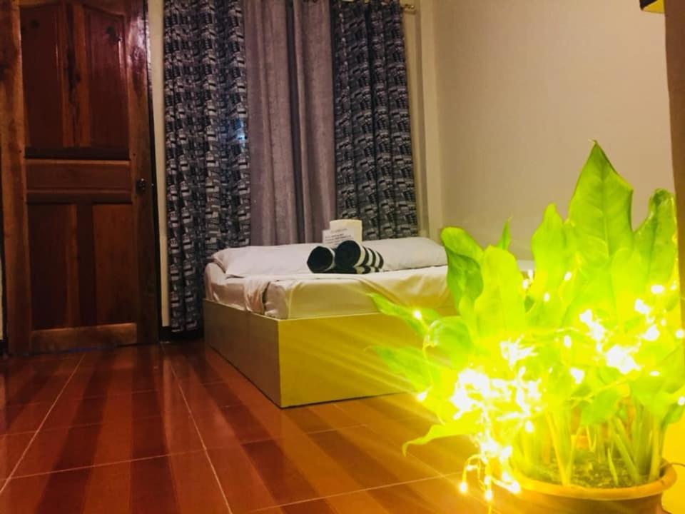 Double Room with Private Bathroom - Photo 5