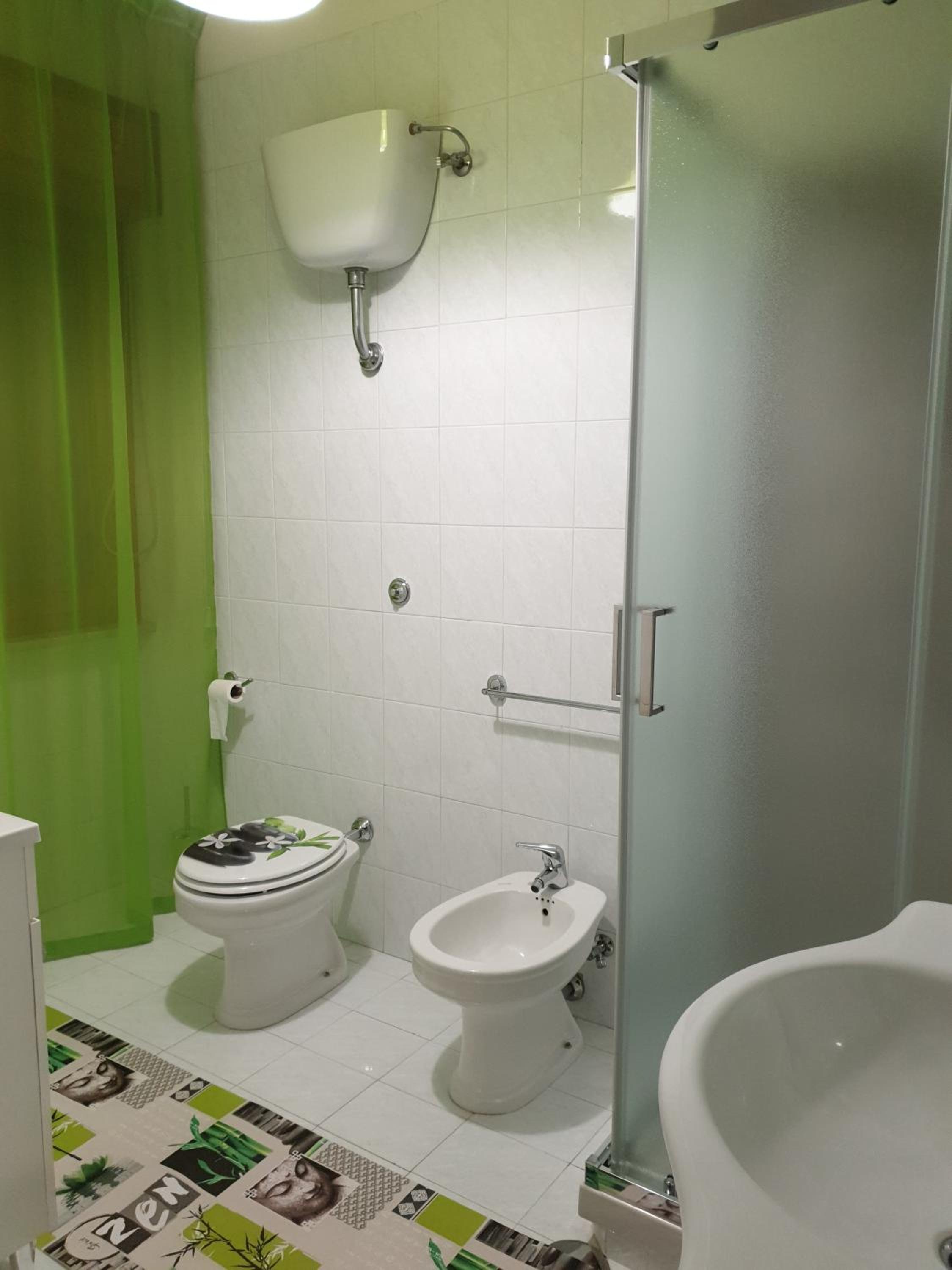 Double Room With Private Bathroom photo 2