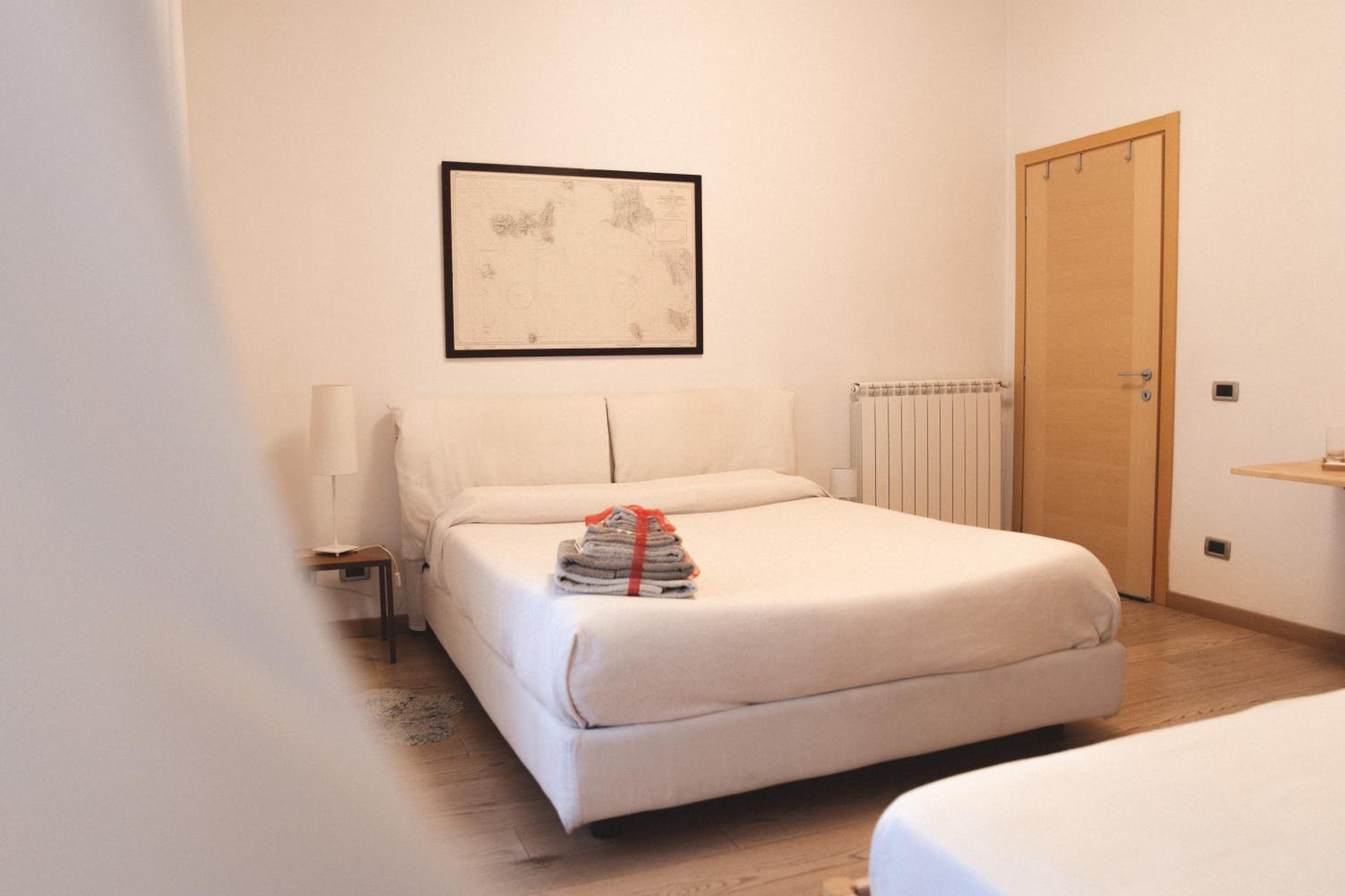 Triple Room With Private Bathroom And Balcony photo 1