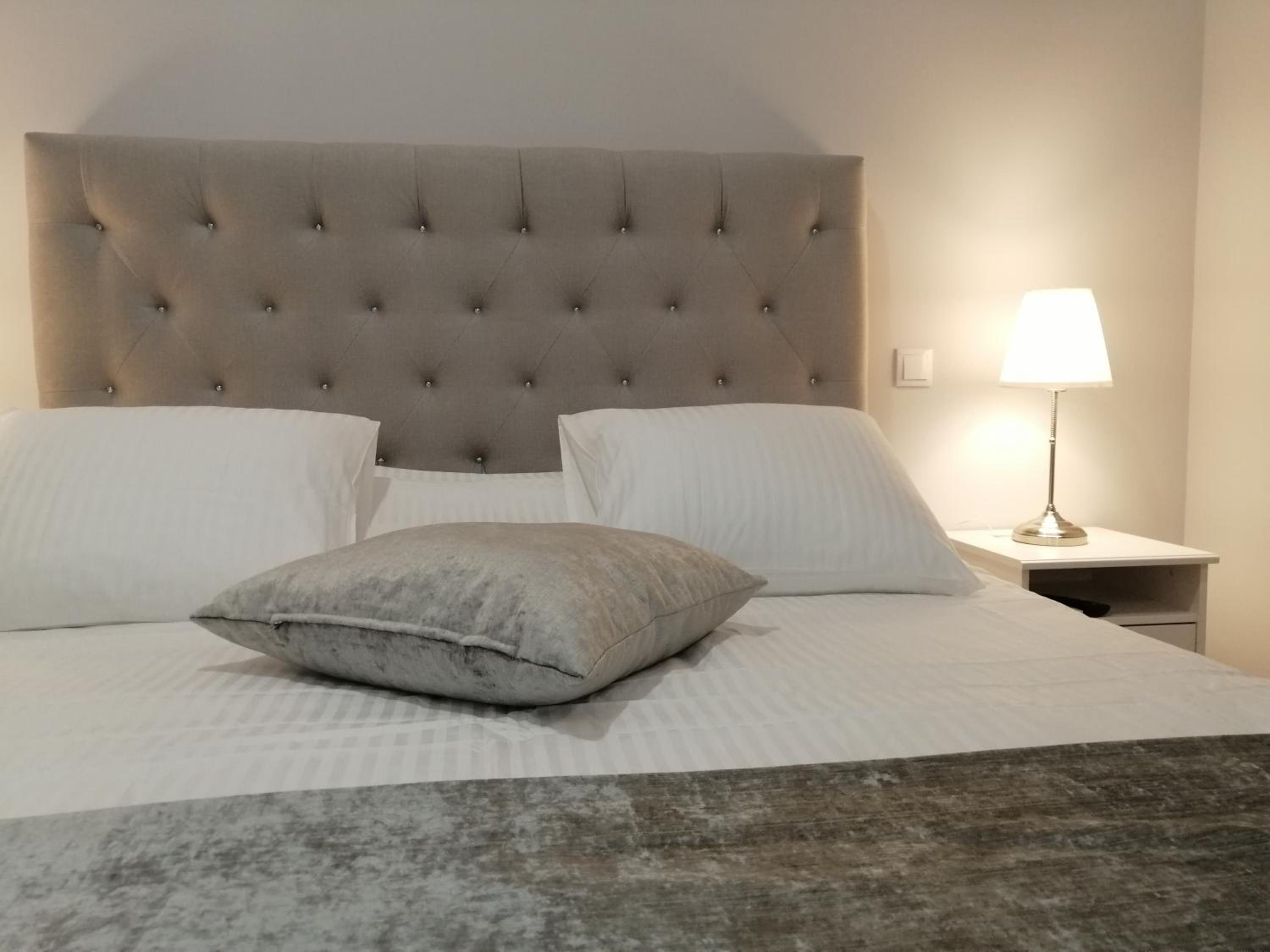 Standard Double Room - Photo 7