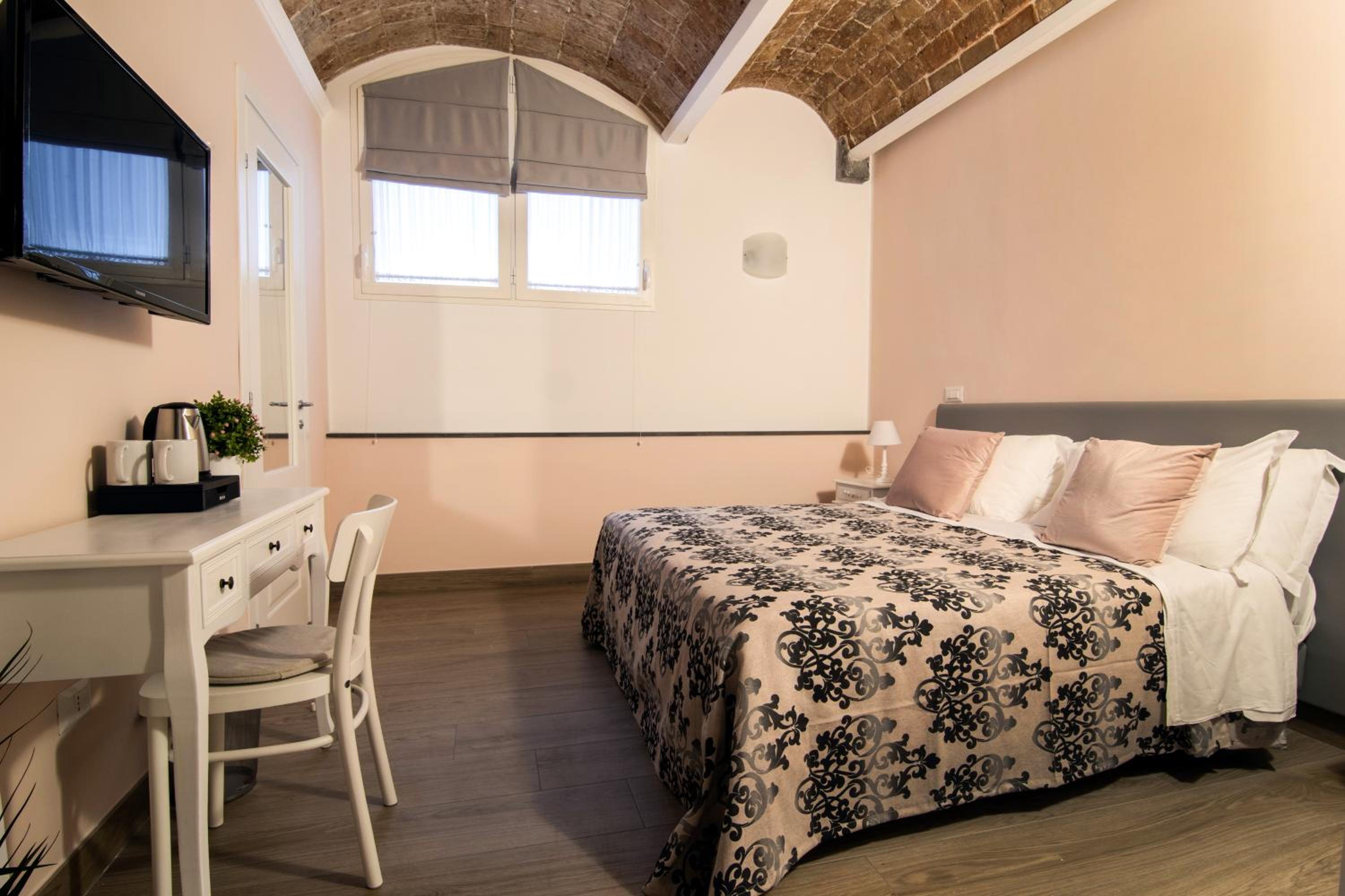 Double or Twin Room with Private Bathroom