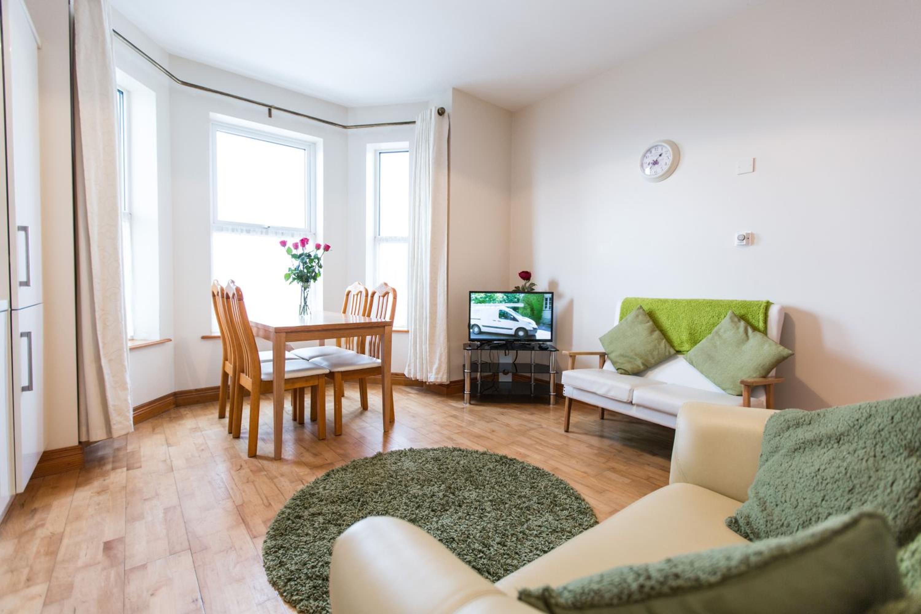 Apartment - Ground Floor photo 2