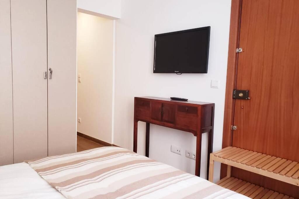 One-Bedroom Apartment - Photo 1