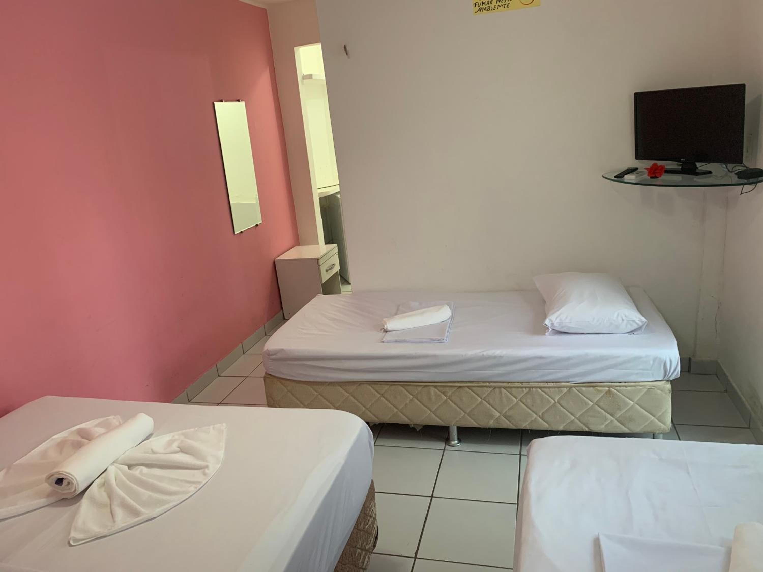 Quadruple Room - Photo 14