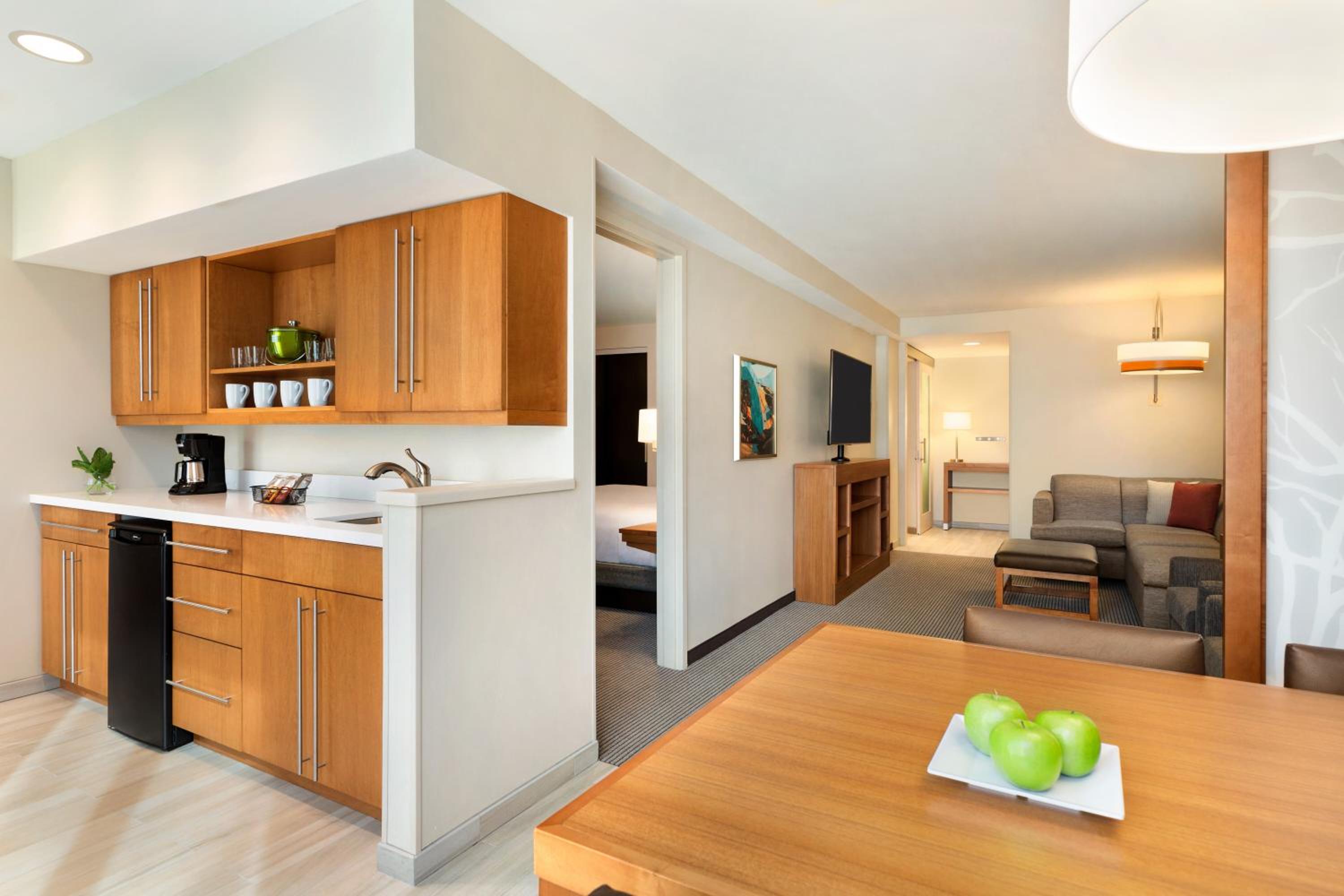 One-Bedroom King Suite with Sofa Bed - Photo 2