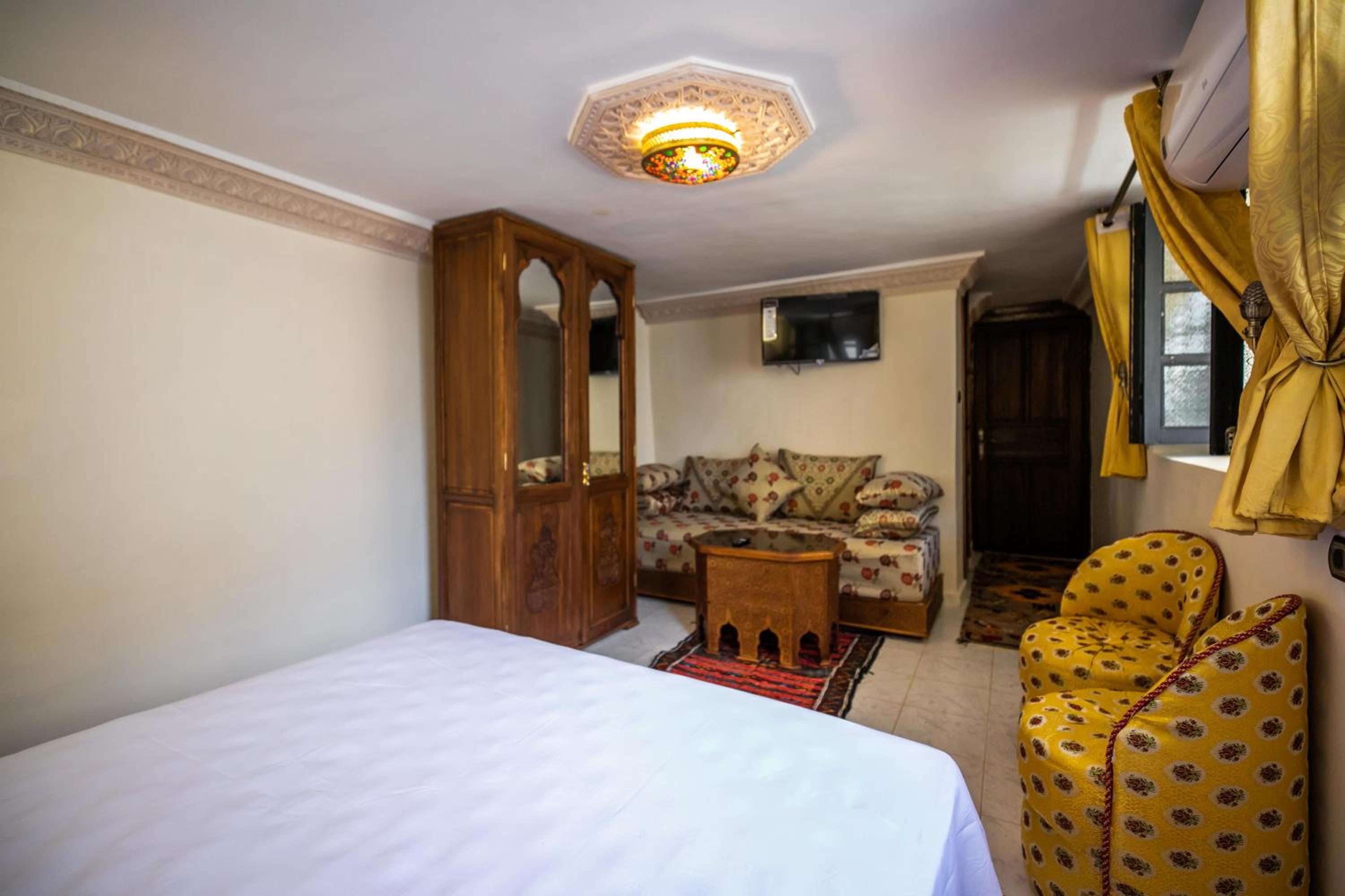 Triple Room with Private Bathroom