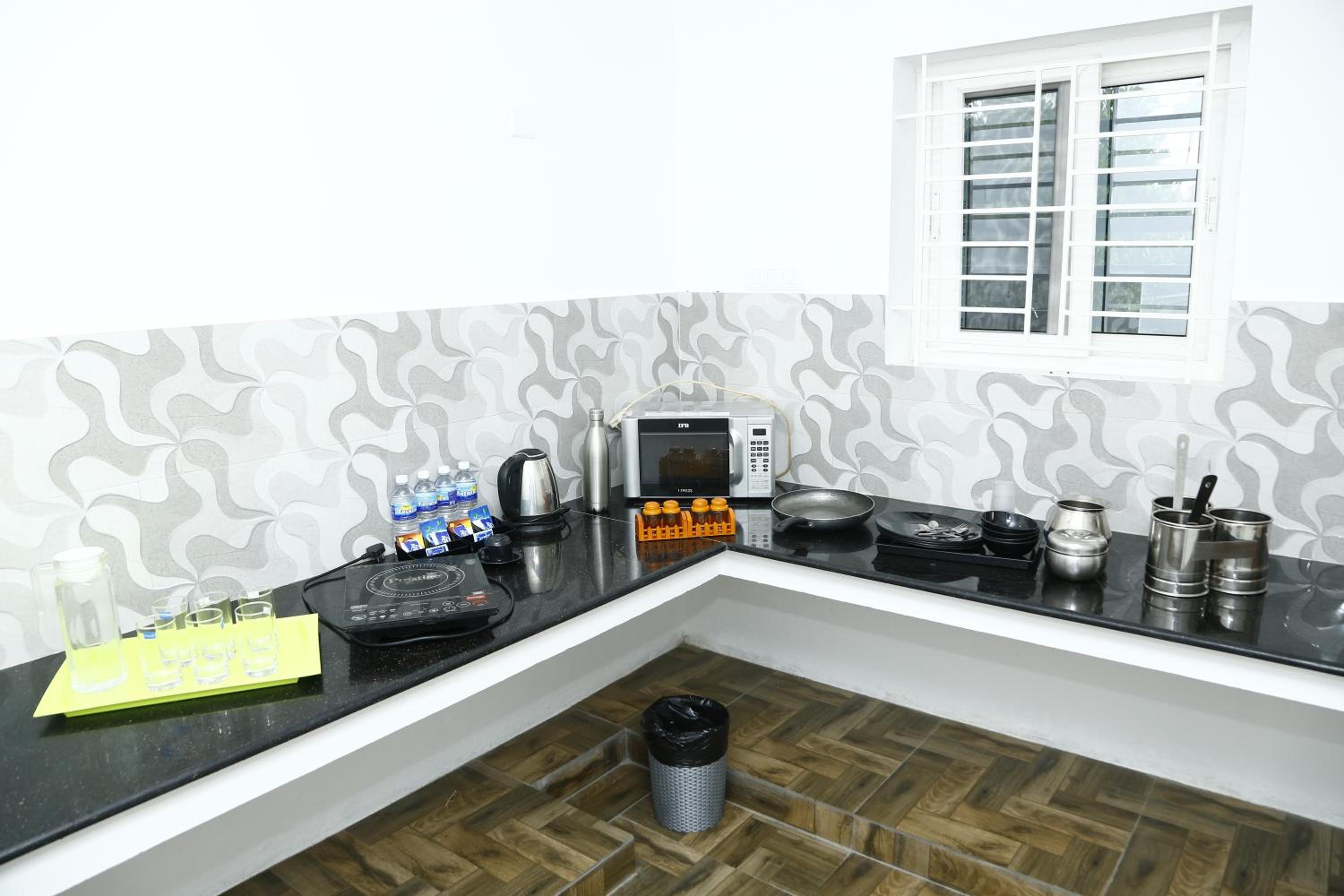 Two-Bedroom Family Apartment - Photo 7