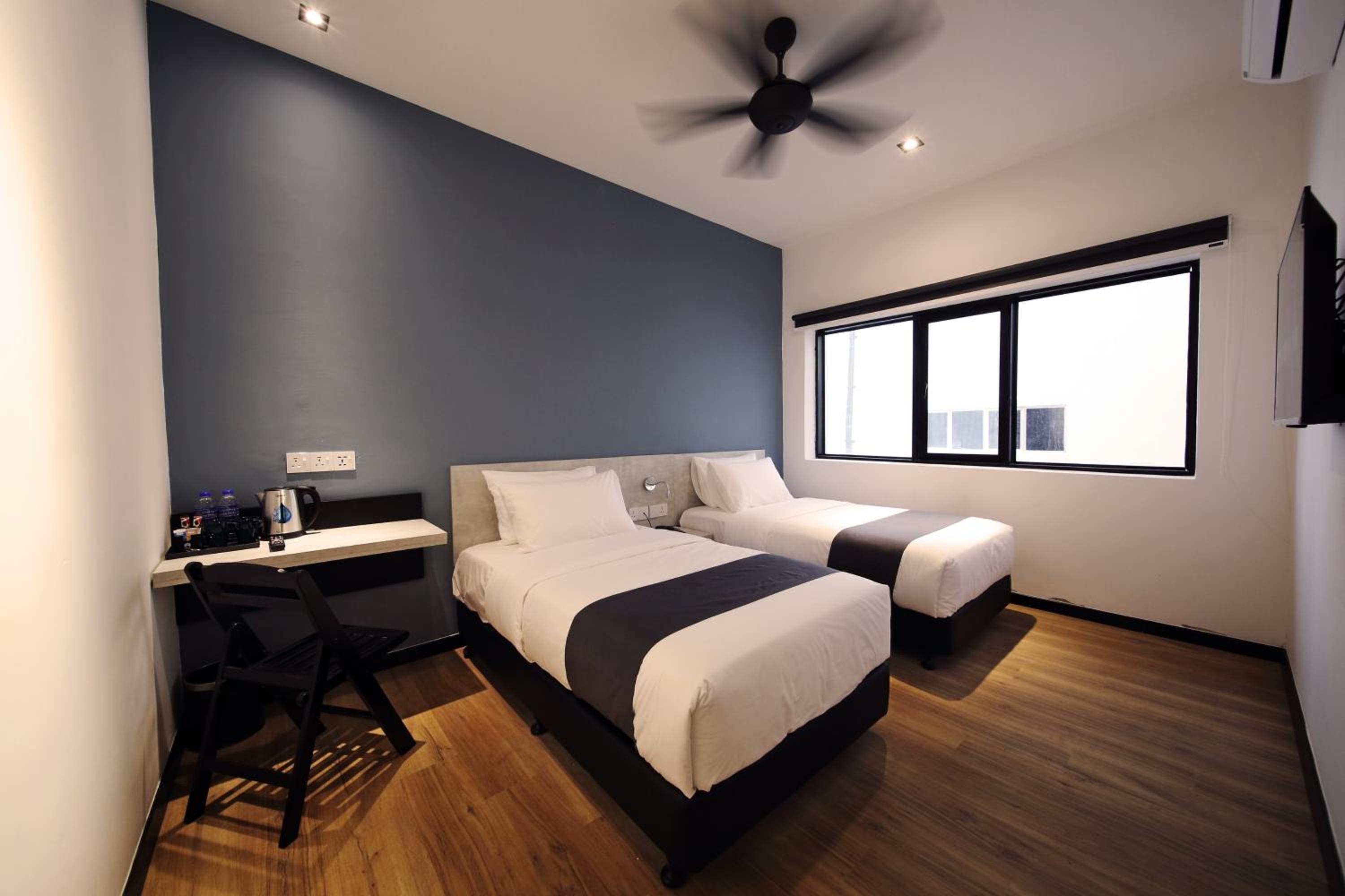 Superior Twin Room - Photo 5