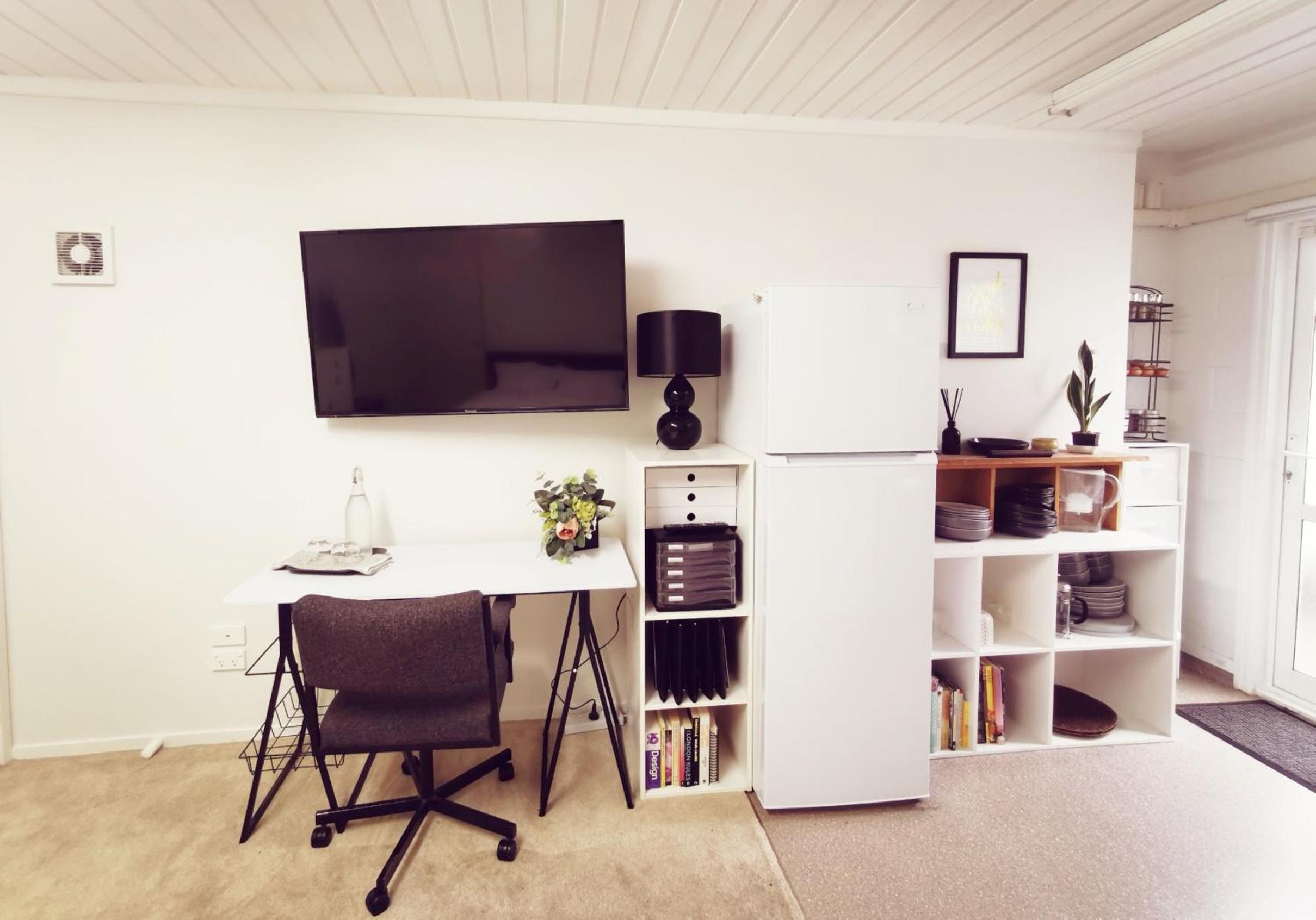 Deluxe Queen Studio