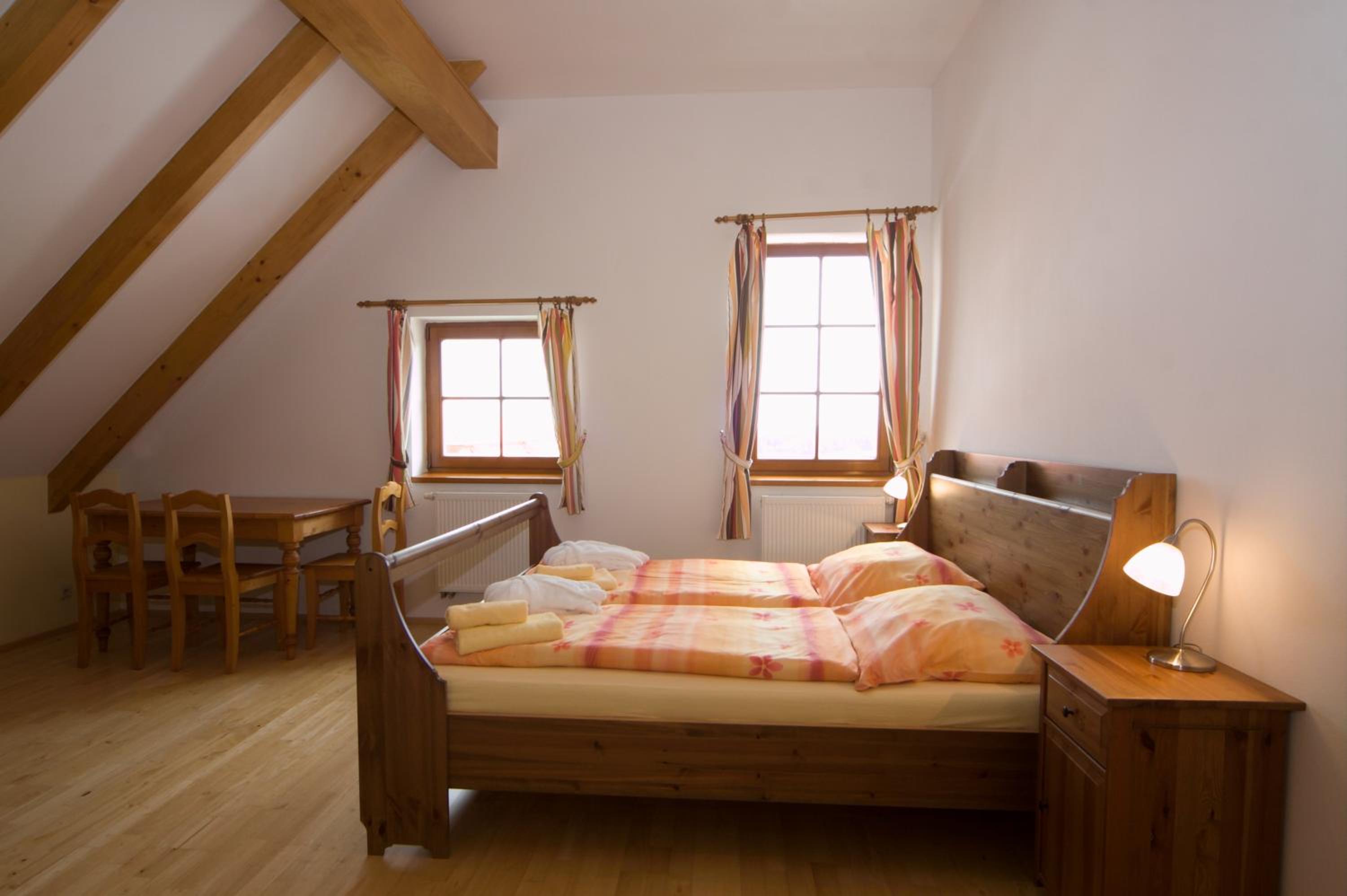 Triple Room with Private Bathroom - Photo 1