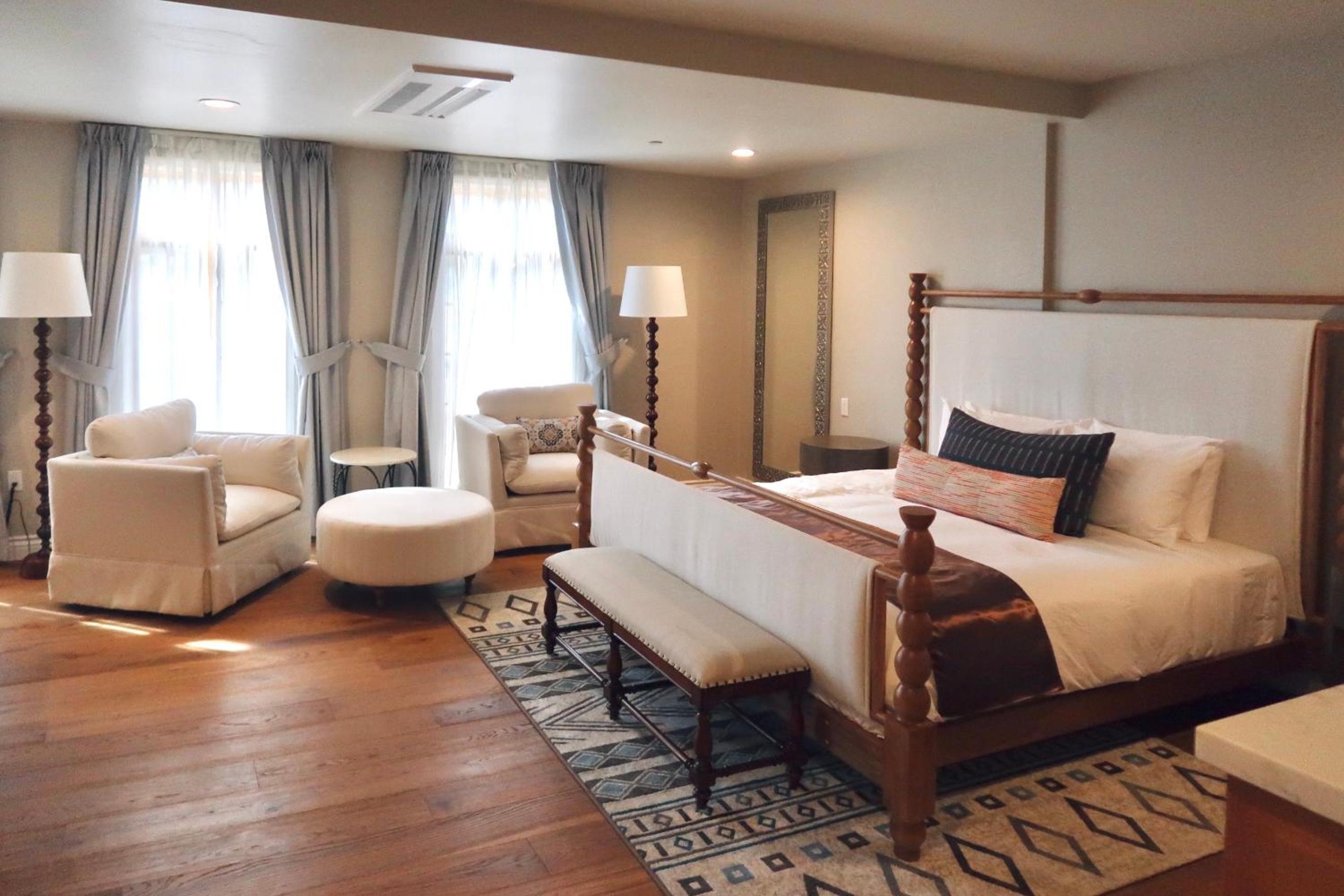 King Room with Mountain View - Photo 3
