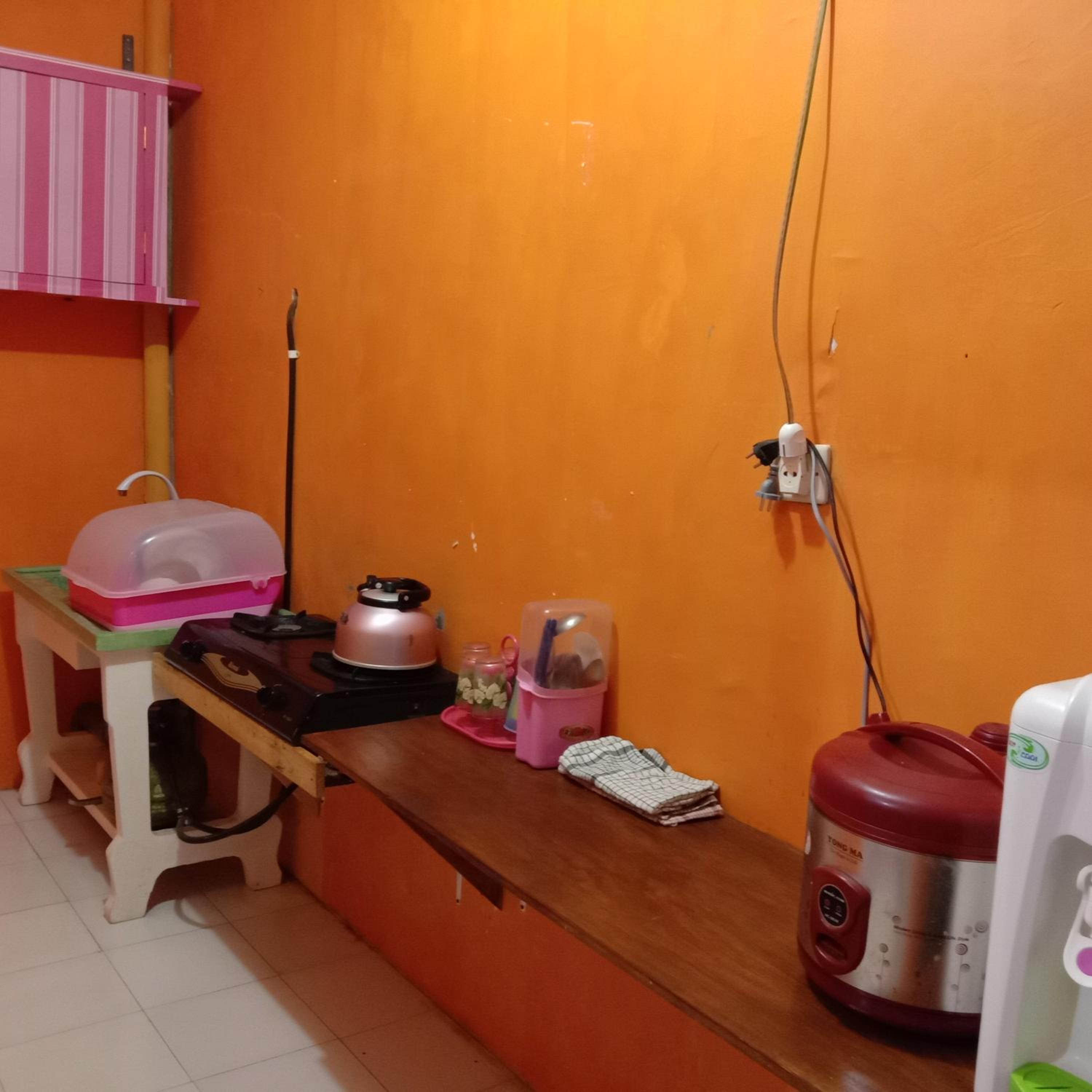 Two-Bedroom House - Photo 3