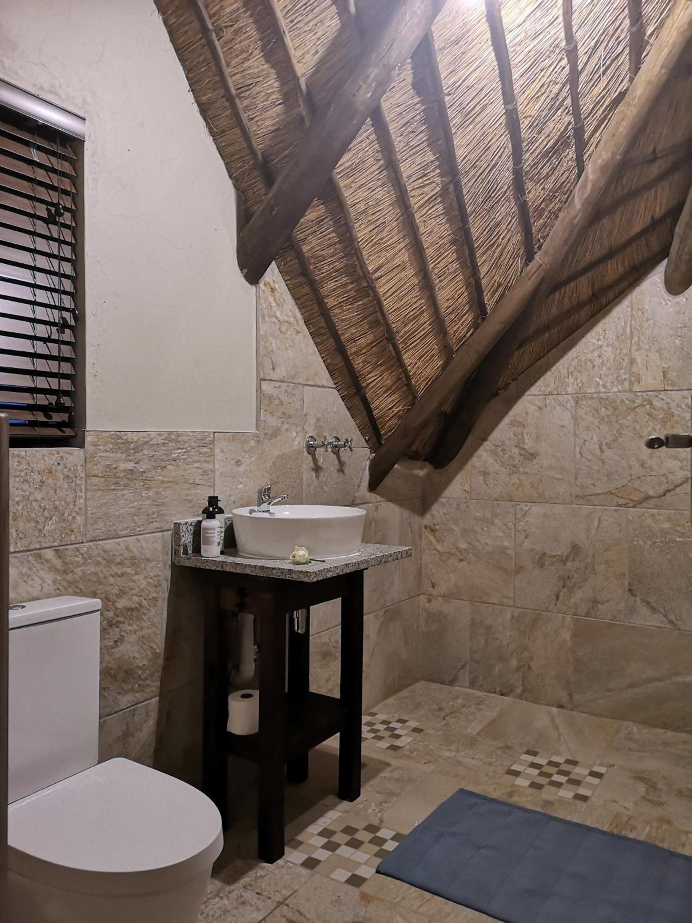 Three-Bedroom House - Photo 15