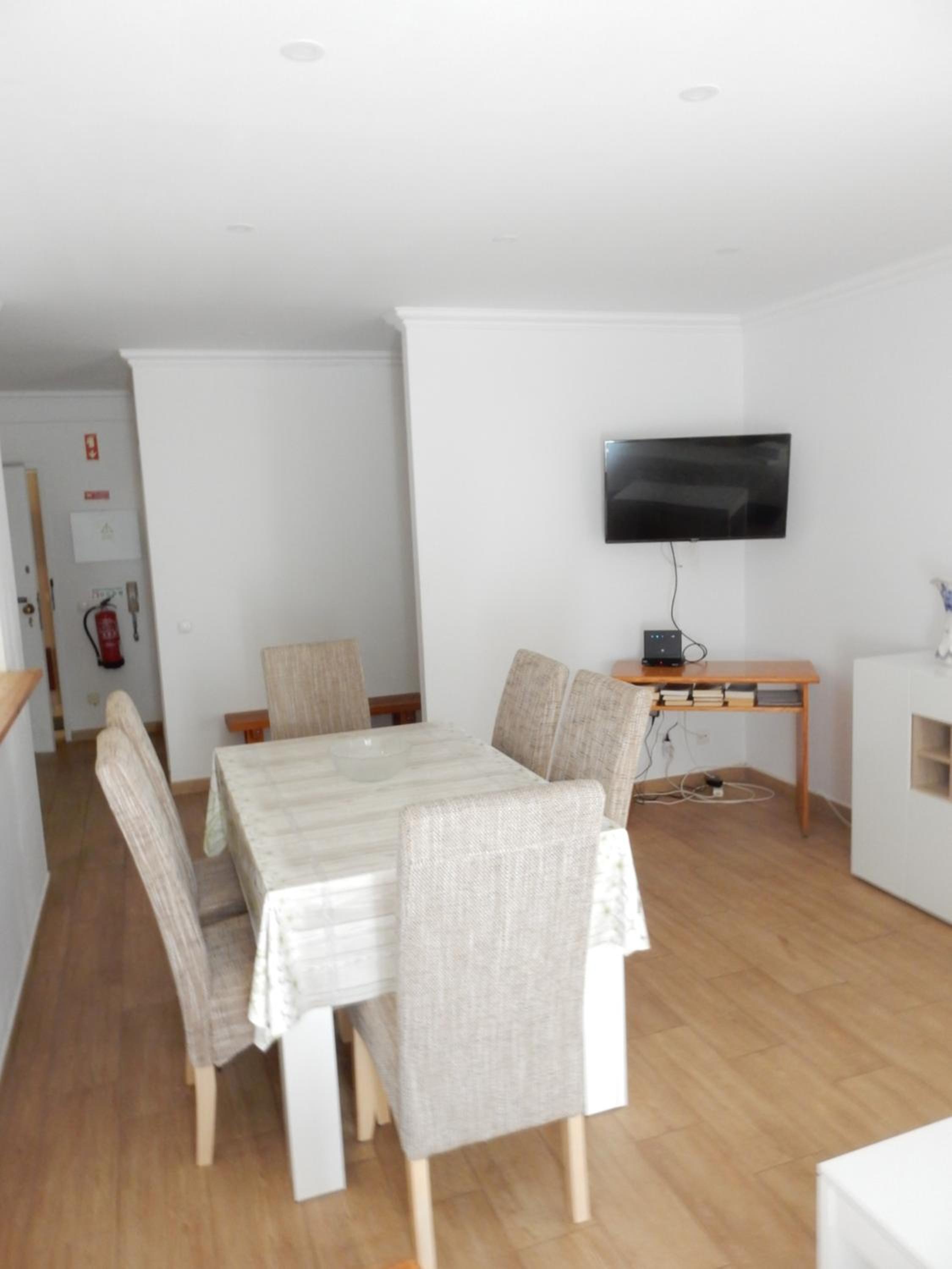 Premium Two-Bedroom Apartment - Photo 9