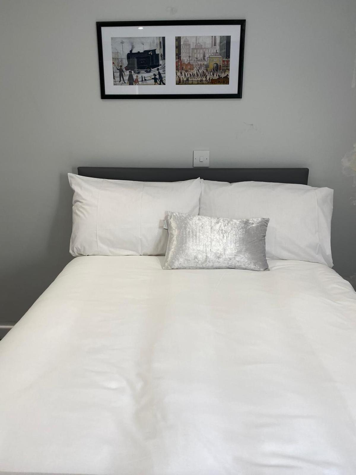 Double or Twin Room - Photo 5