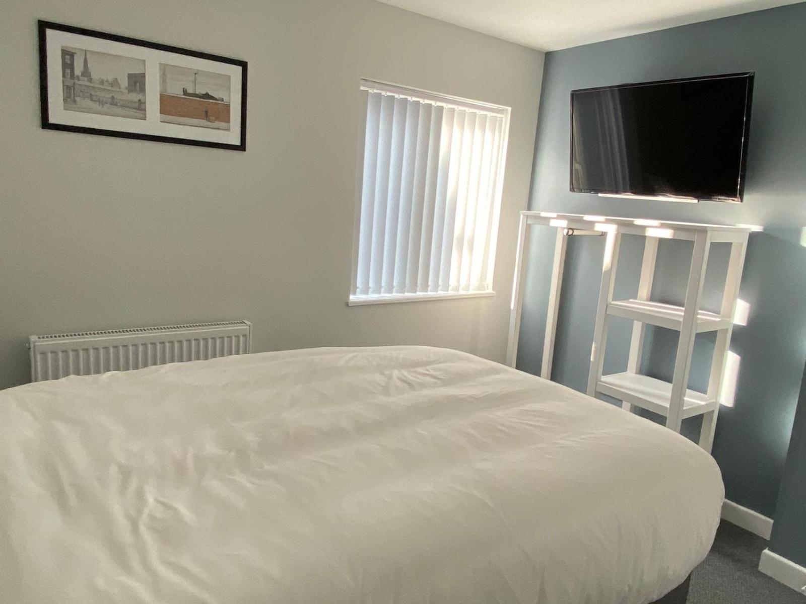 Double or Twin Room - Photo 6