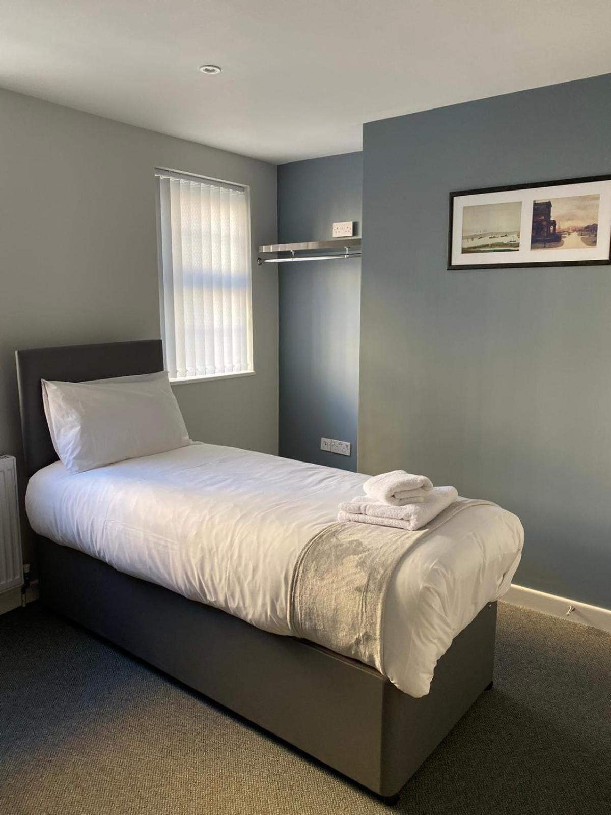 Double or Twin Room - Photo 2