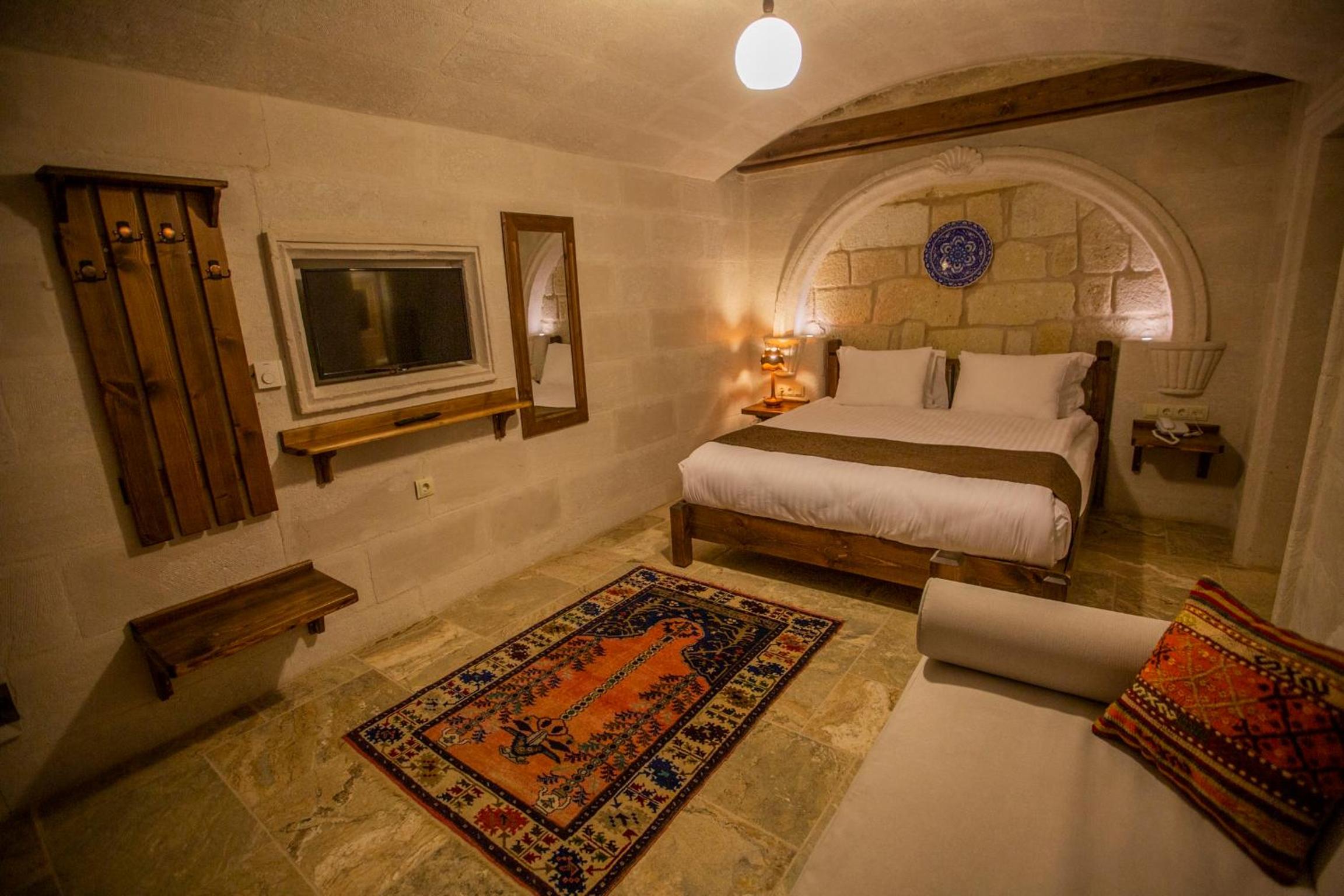 Standard Cave Room photo 3