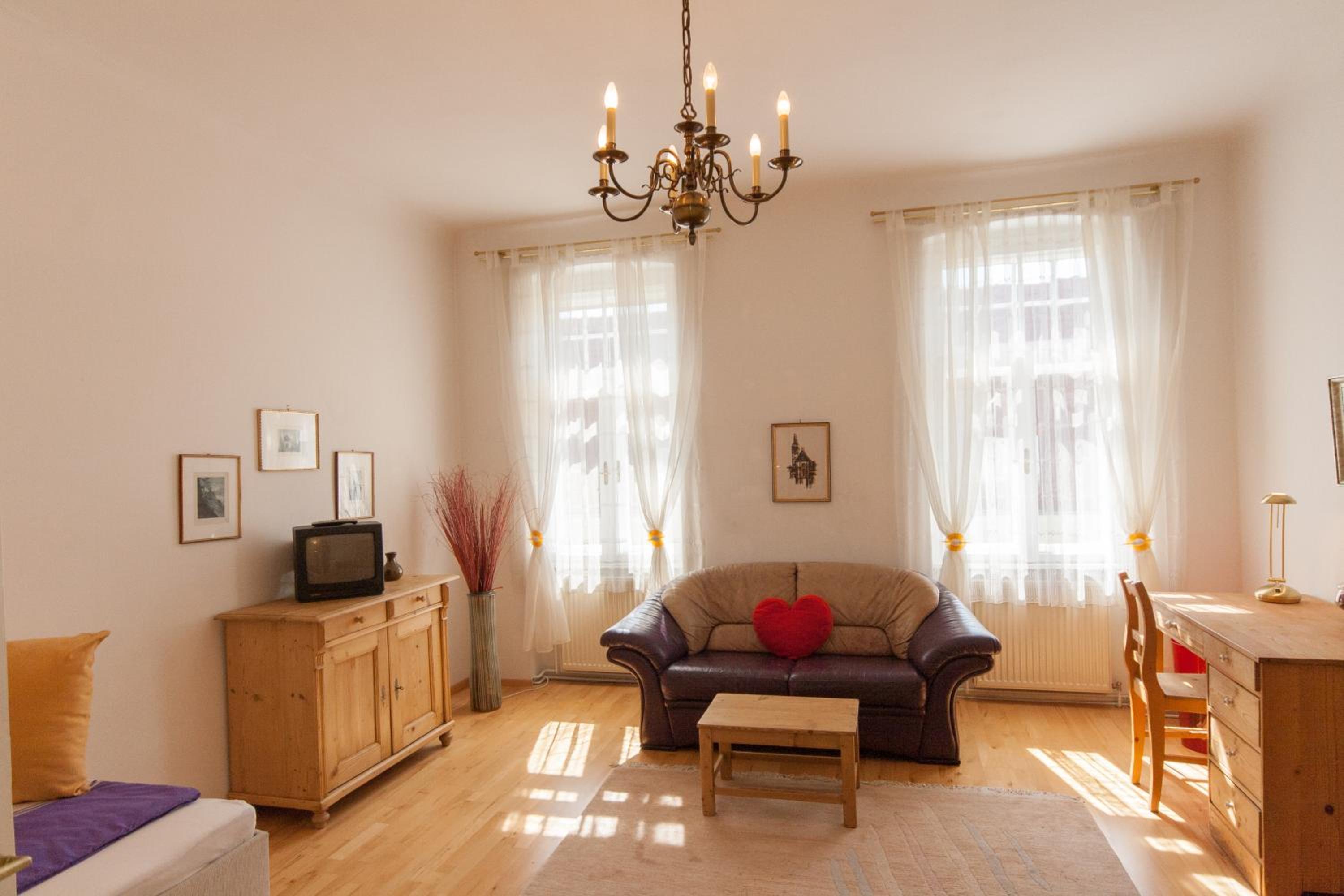 Three-Bedroom Apartment photo 3