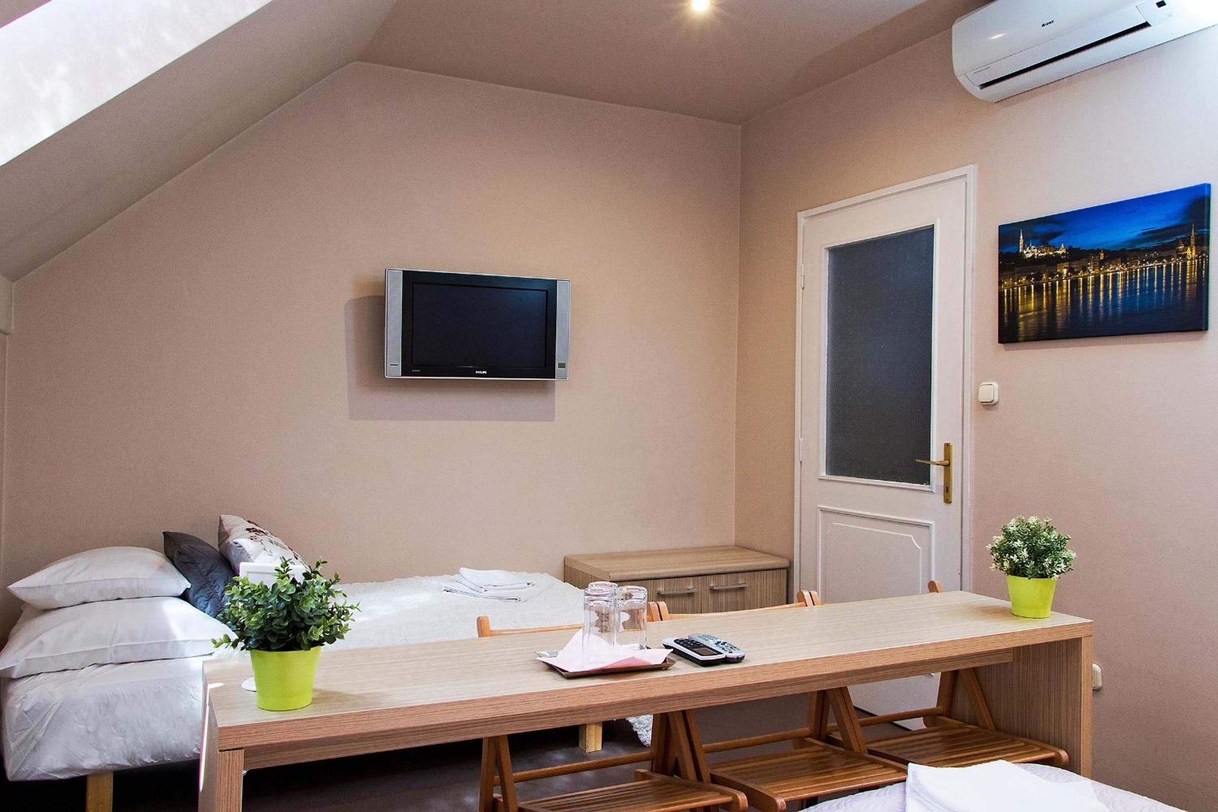 Triple Room - Photo 3
